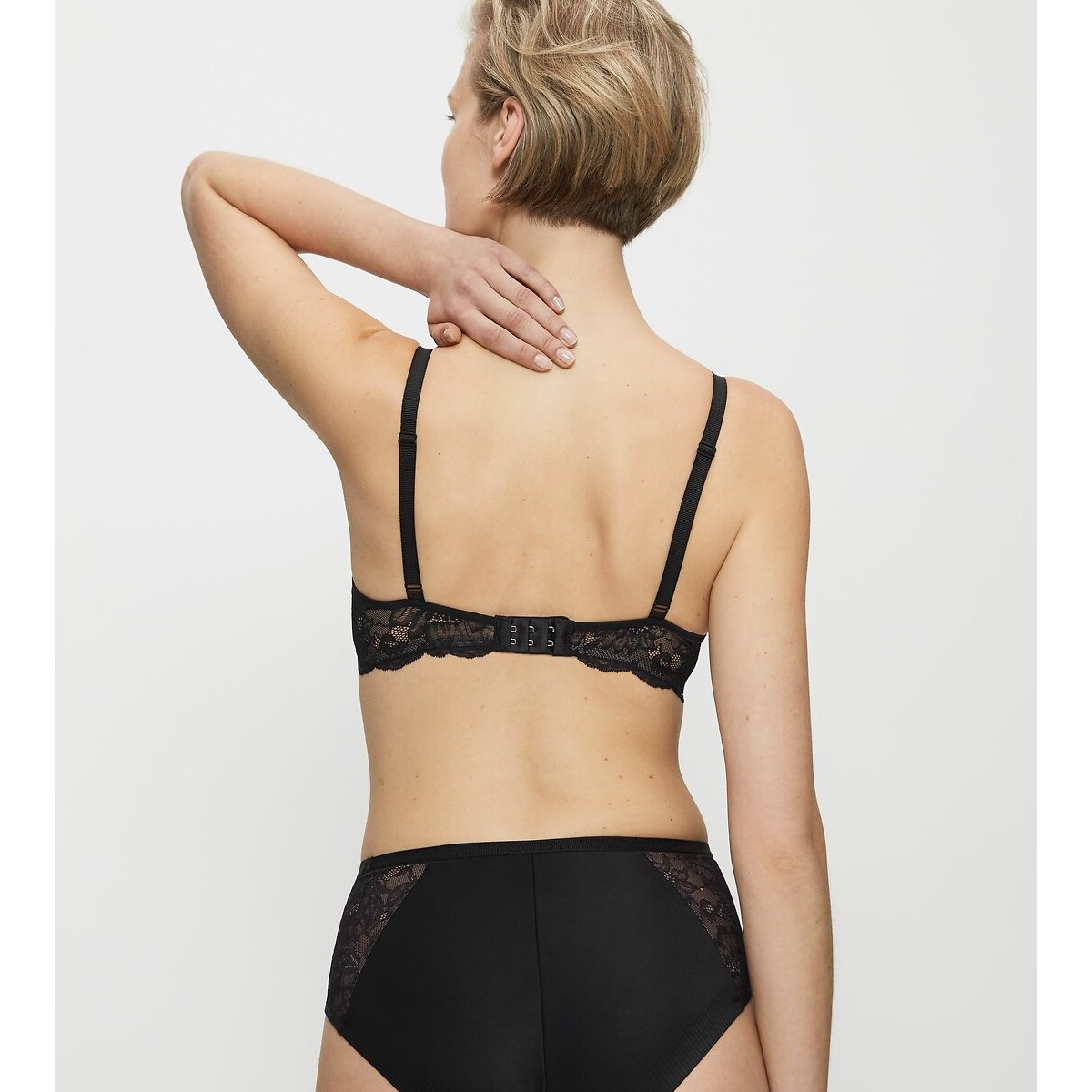 Omsluitende BH Amourette Charm zwart, TRIUMPH