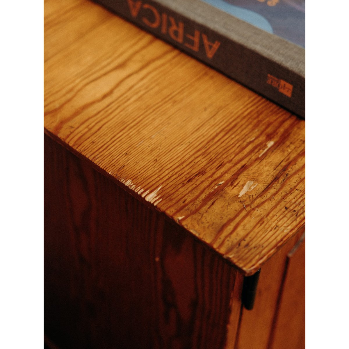 Buffet en bois Gilbert N°113 - Bon état bois, DEBONGOUT