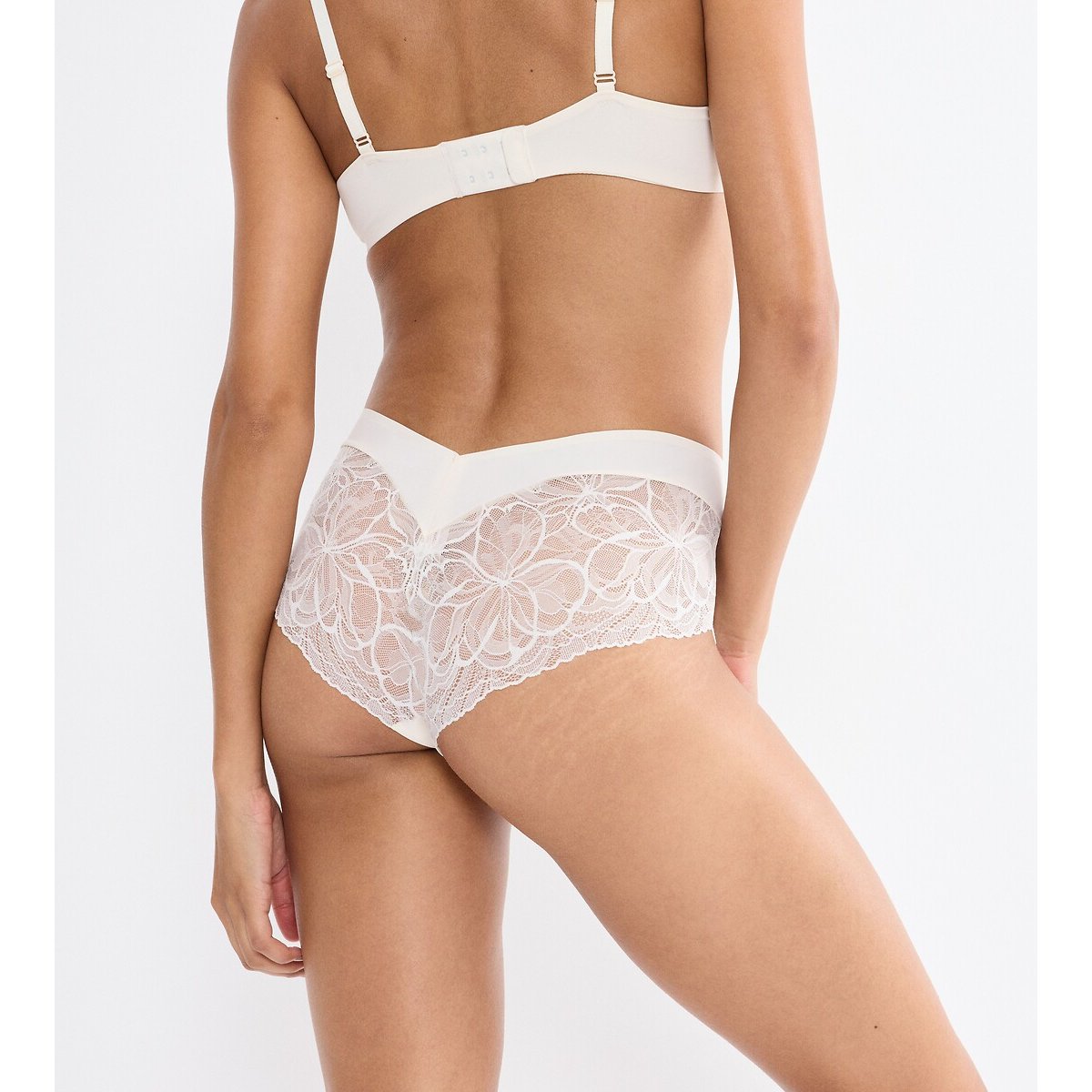 Body Make-Up Illusion Shorts ecru , TRIUMPH