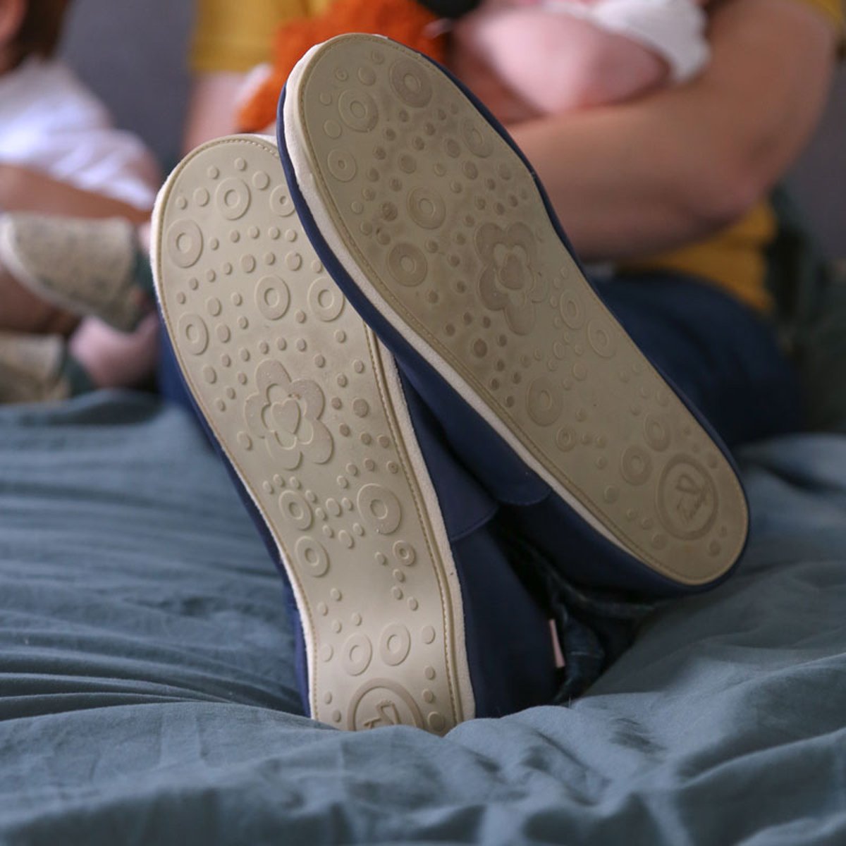 Chaussons bébé cuir souple Uni bleu, TICHOUPS