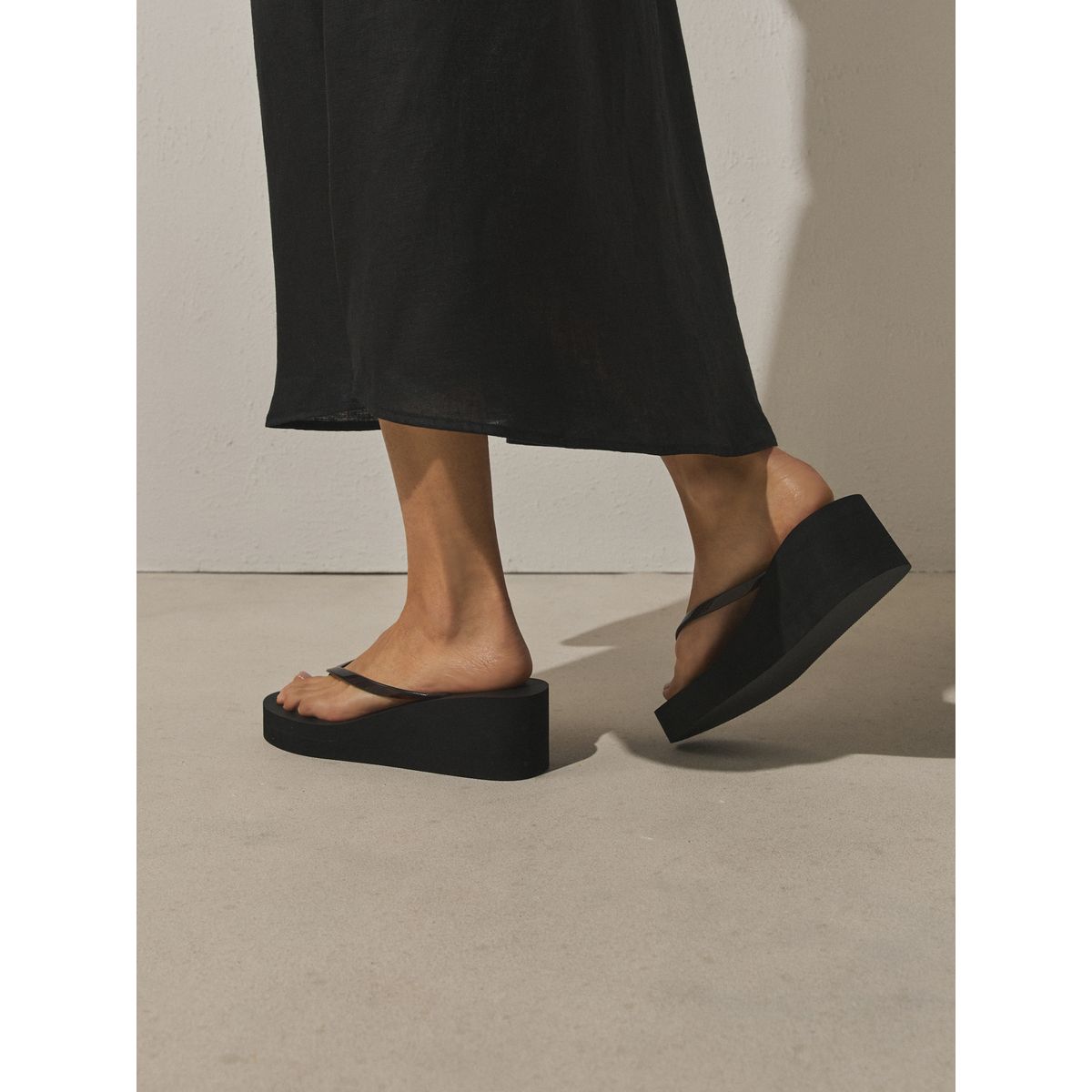Tongs wede noir, NEXT