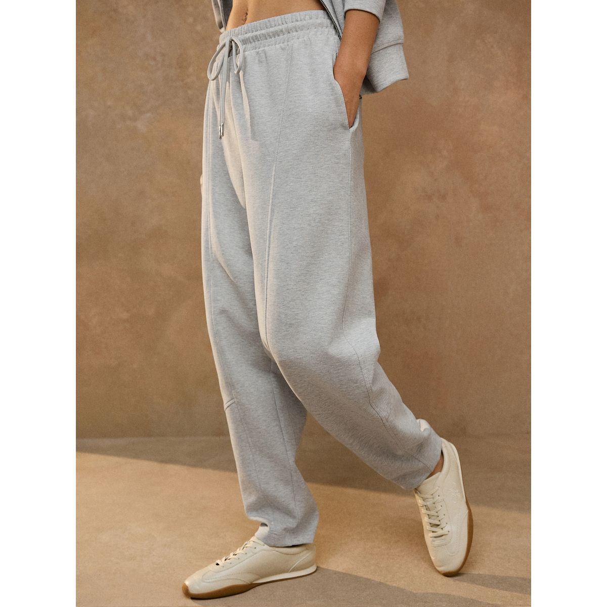 Pantalon de jogging bouffant en néoprène doux gris, NEXT