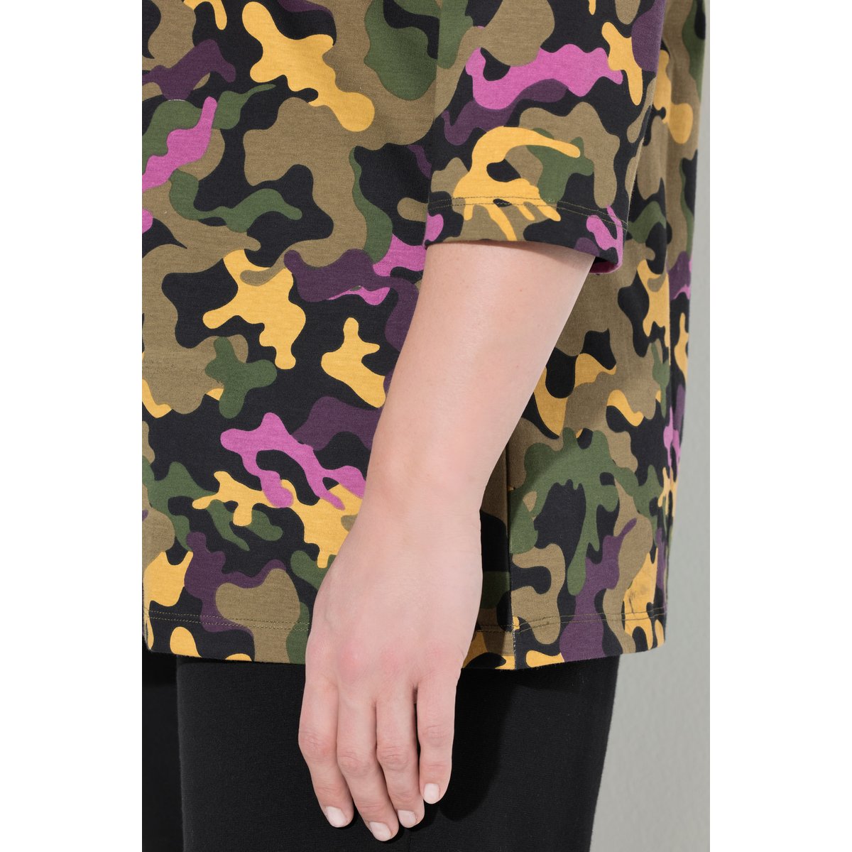 T-shirt col tunisien et manches 3/4 gris olive, ULLA POPKEN