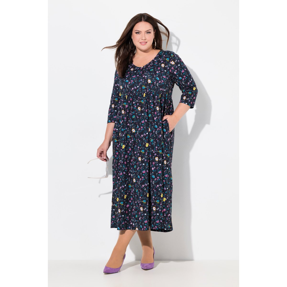 Robe en jersey coupe évasée, motif cachemire noir, ULLA POPKEN