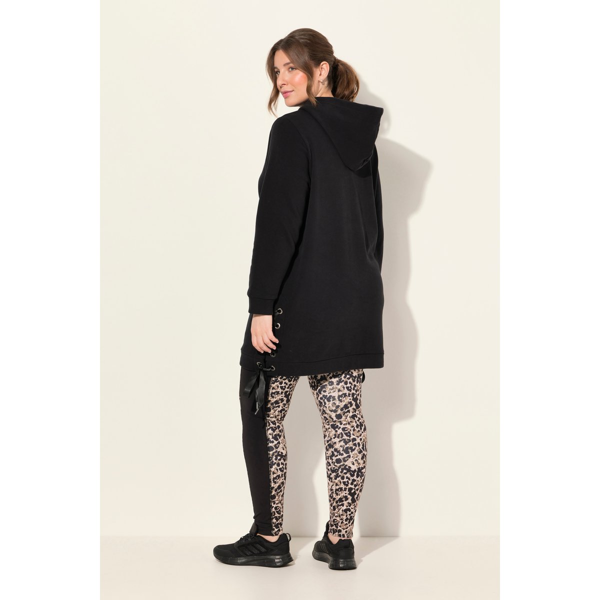 Long sweat à capuche noir, ULLA POPKEN