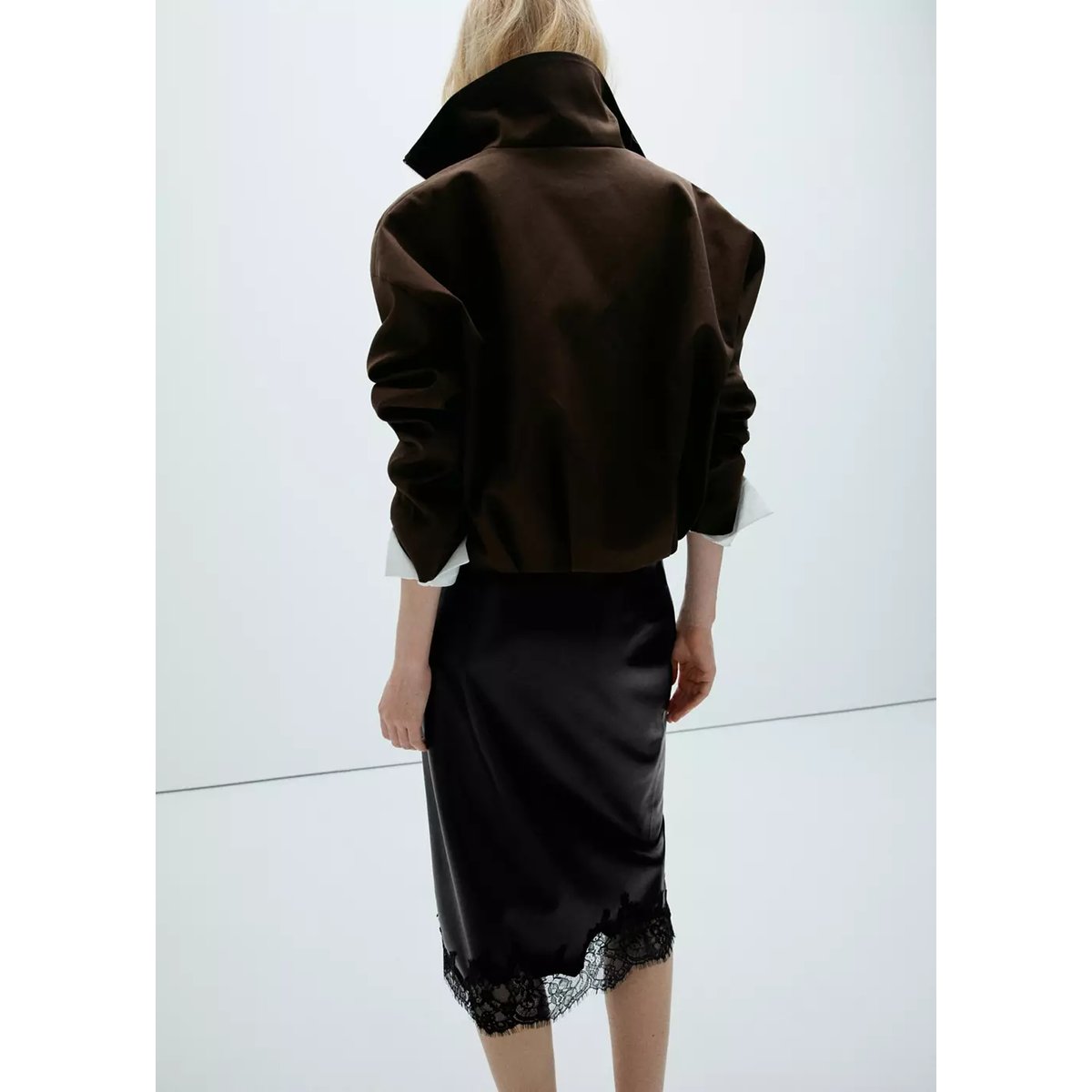 Jupe similicuir détail dentelle noir, MANGO