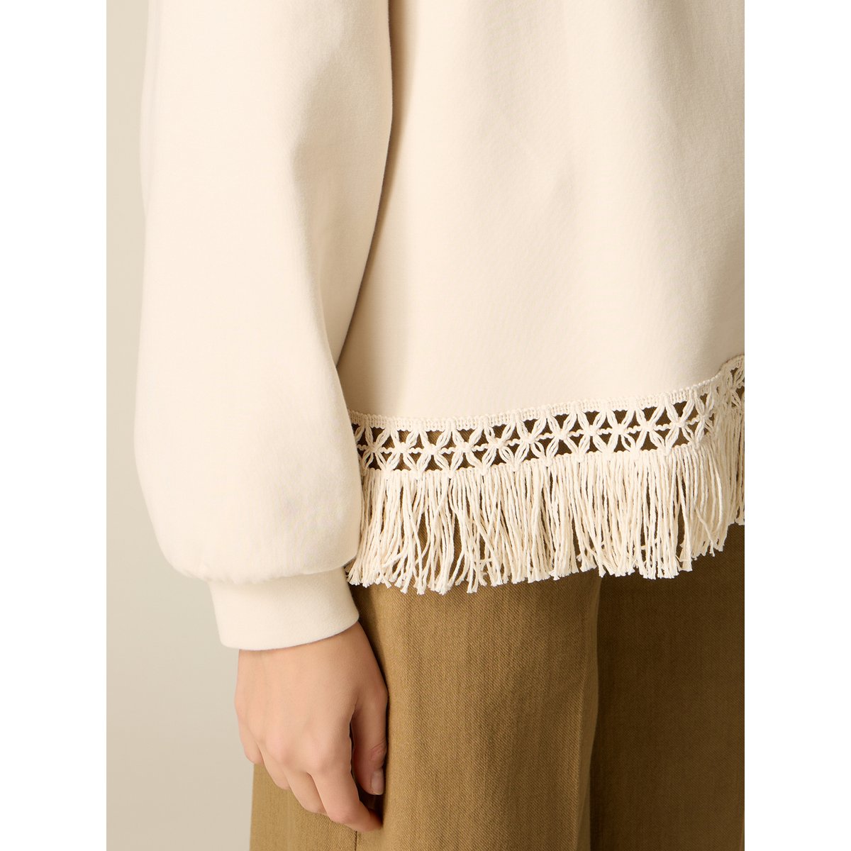 Sweat à capuche et franges beige, OLTRE
