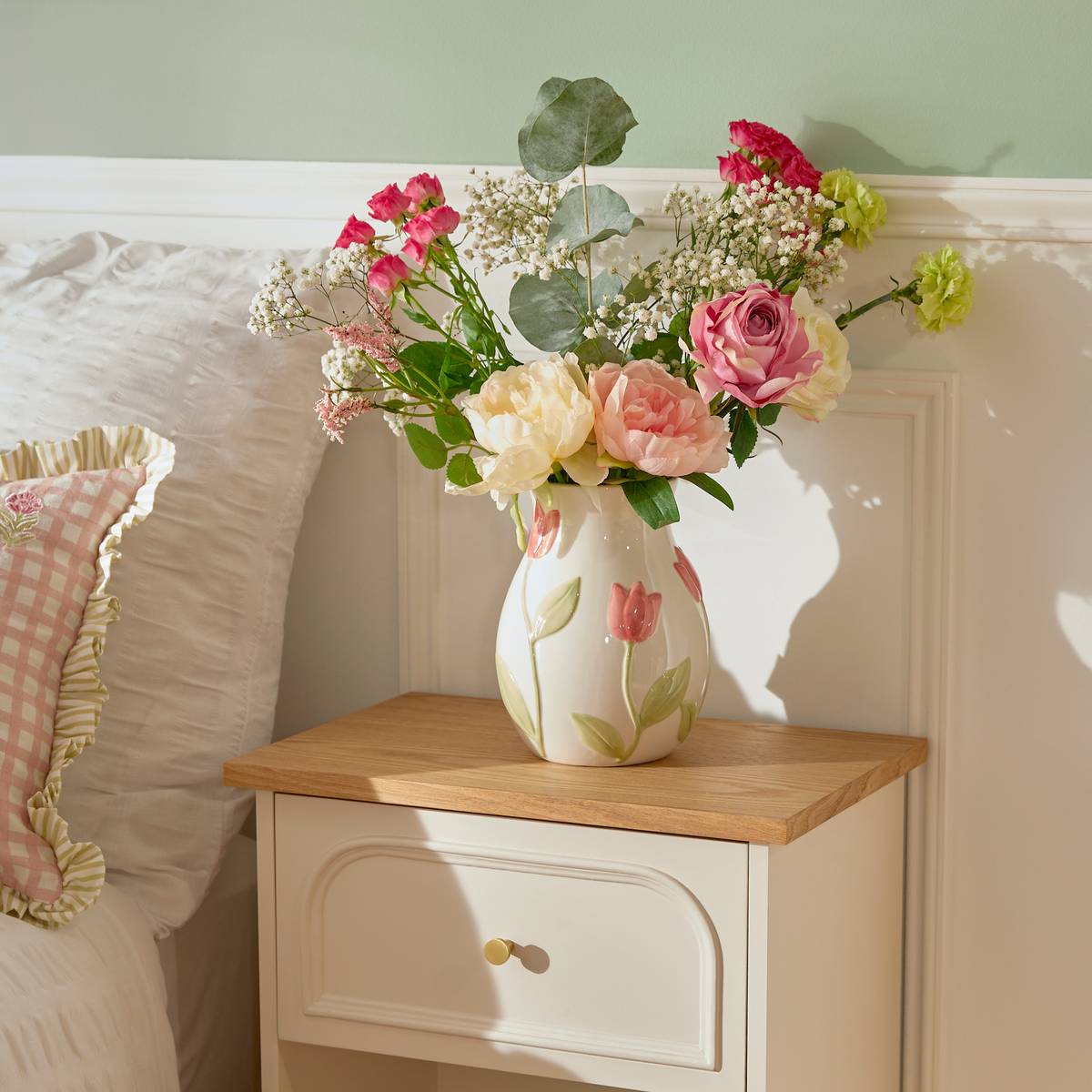 Vase motif tulipes en relief en dolomite FLDR multicolore, ATMOSPHERA