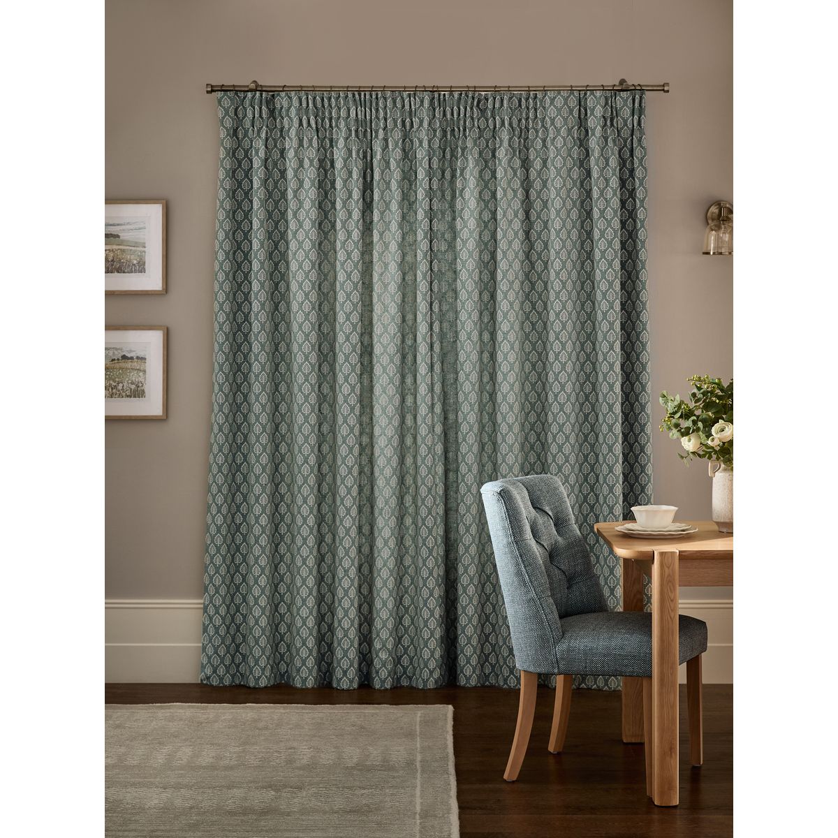 Rideaux doublés à plis et feuilles brodées bleu sarcelle, NEXT