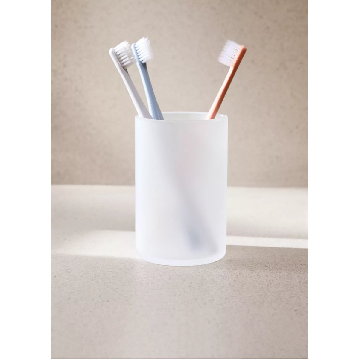 Gobelet à brosse à dents en verre dépoli blanc, MANGO HOME