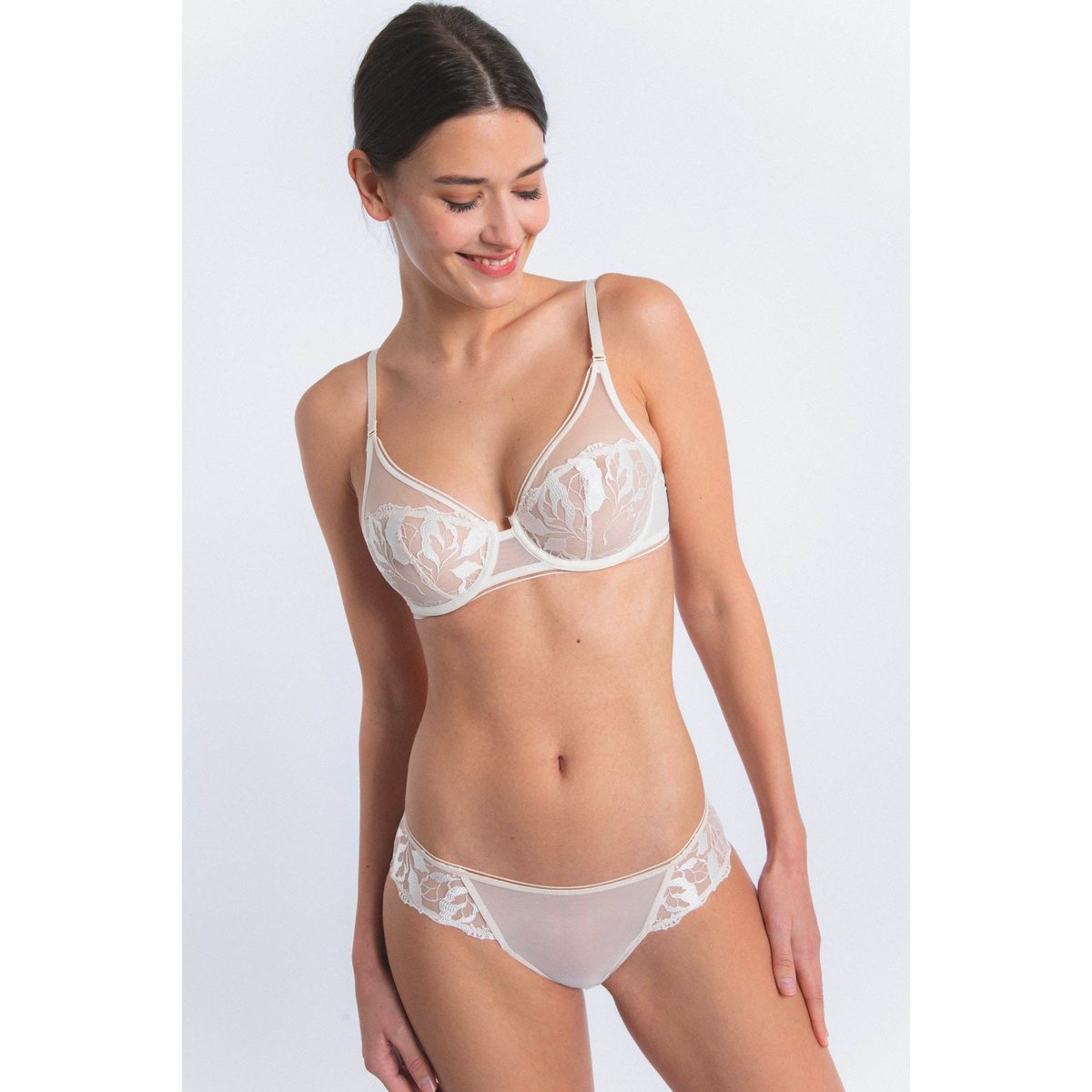 Petite culotte en broderie SIN beige, MAISON LEJABY