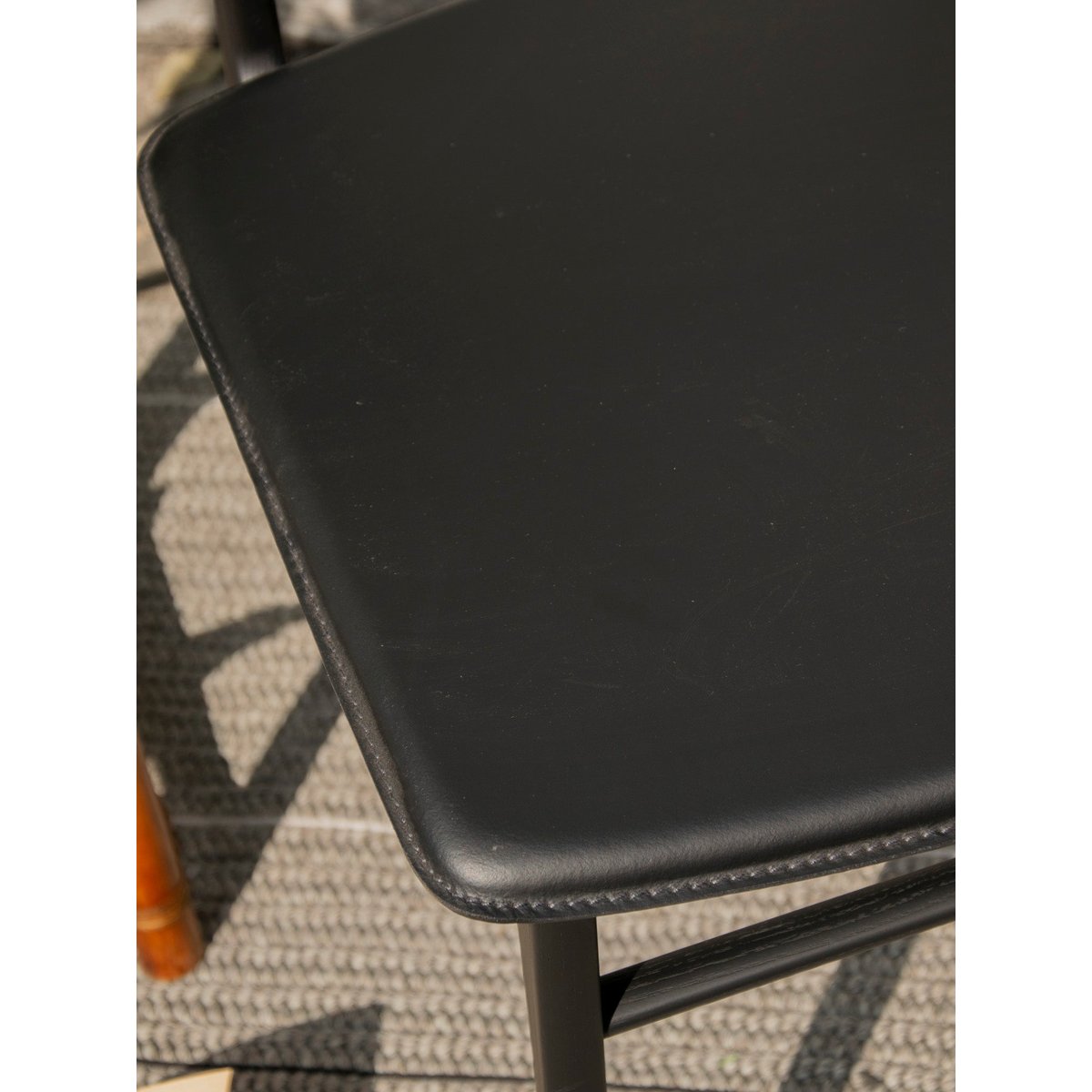 Chaise contemporaine italienne Alma N°1753 - Bon état noir, DEBONGOUT