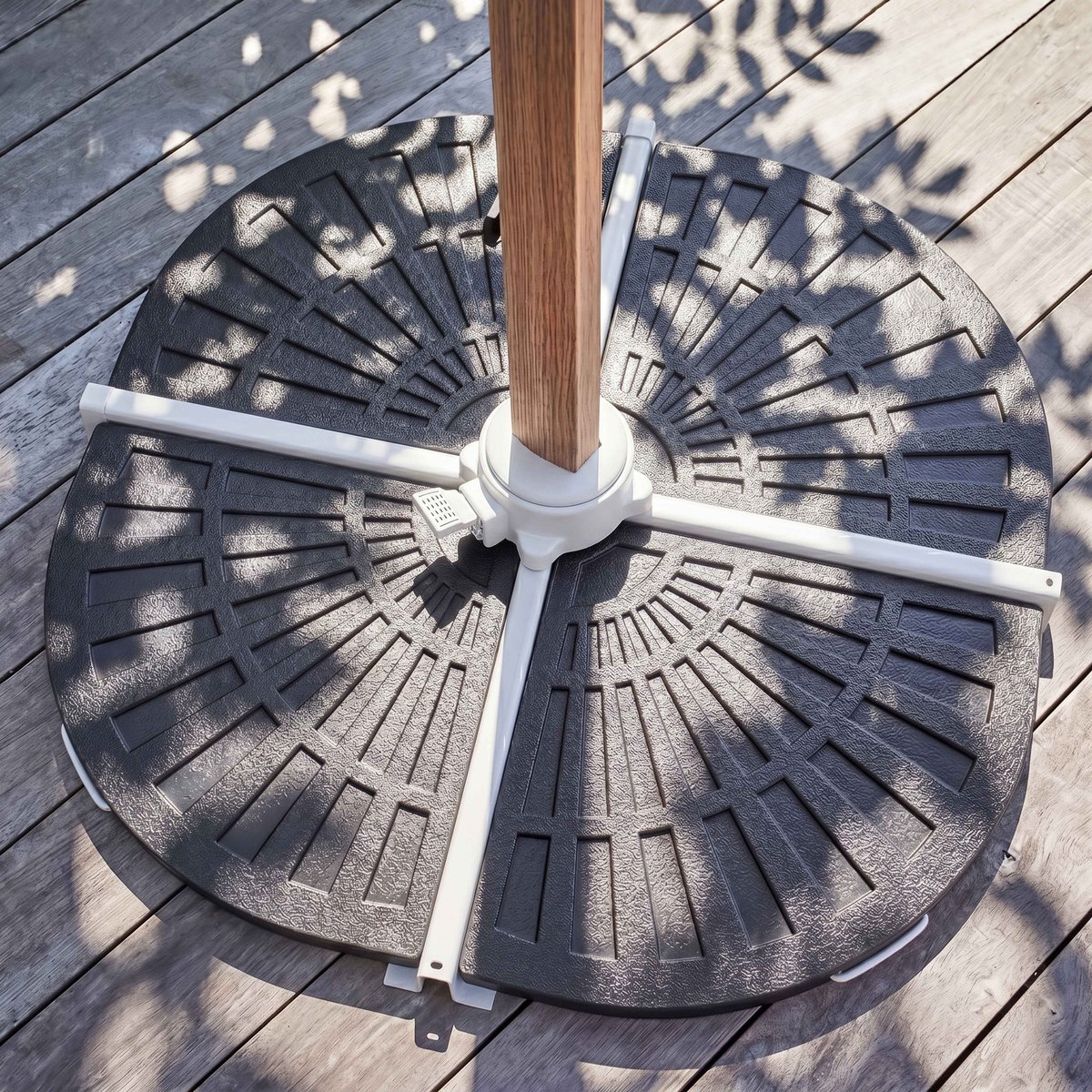 Parasol déporté 3 x 3m inclinable rotatif et 4 dalles lestées, BRESCIA ecru, OVIALA