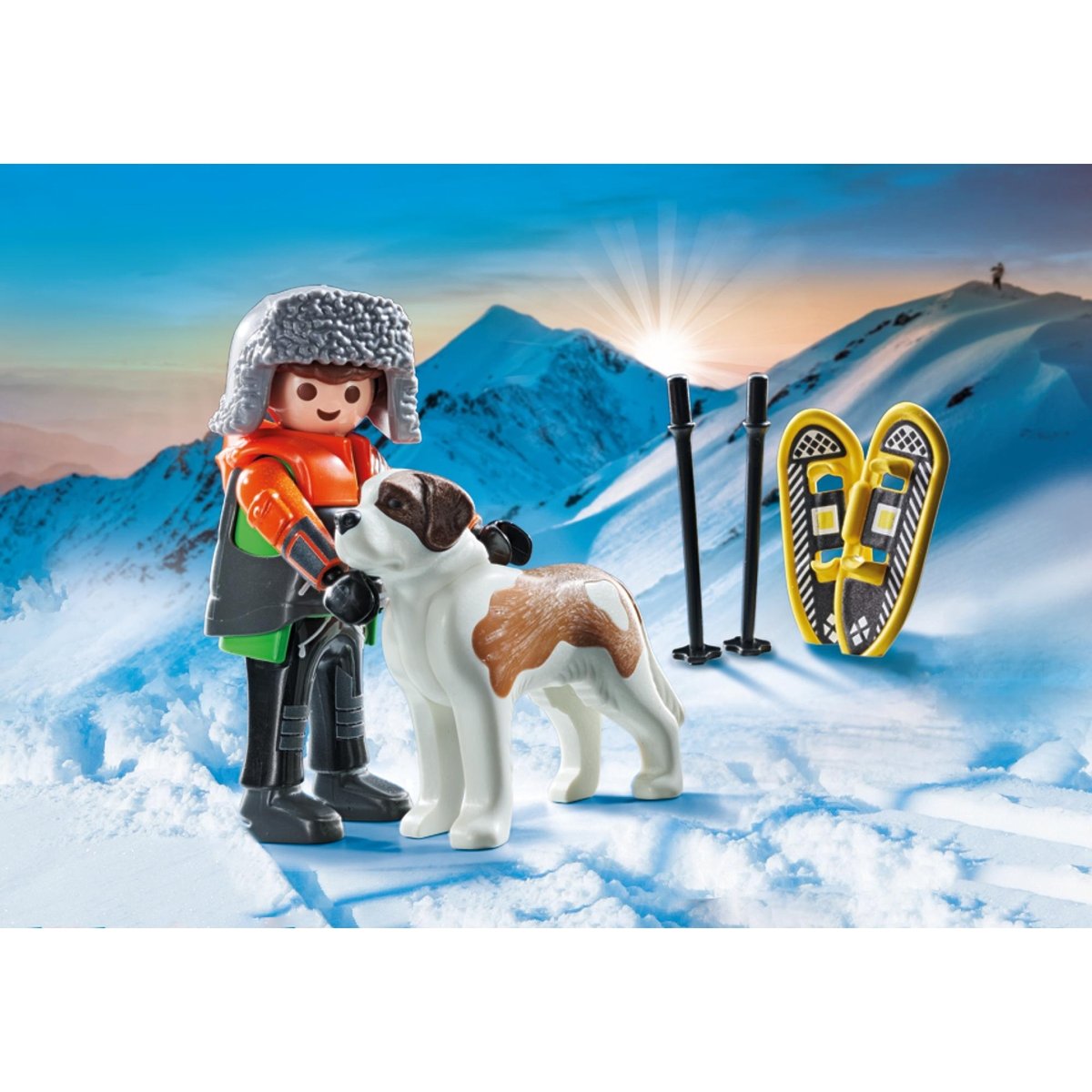 Jeune garçon en raquettes avec son Saint Bernard multicolore, PLAYMOBIL