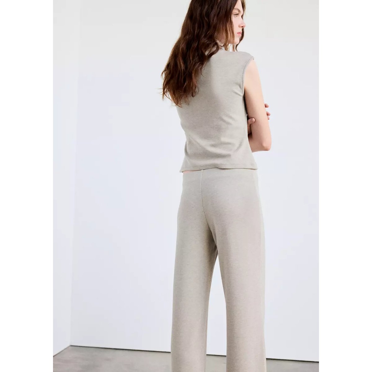 T-shirt col montant froncé sable, MANGO