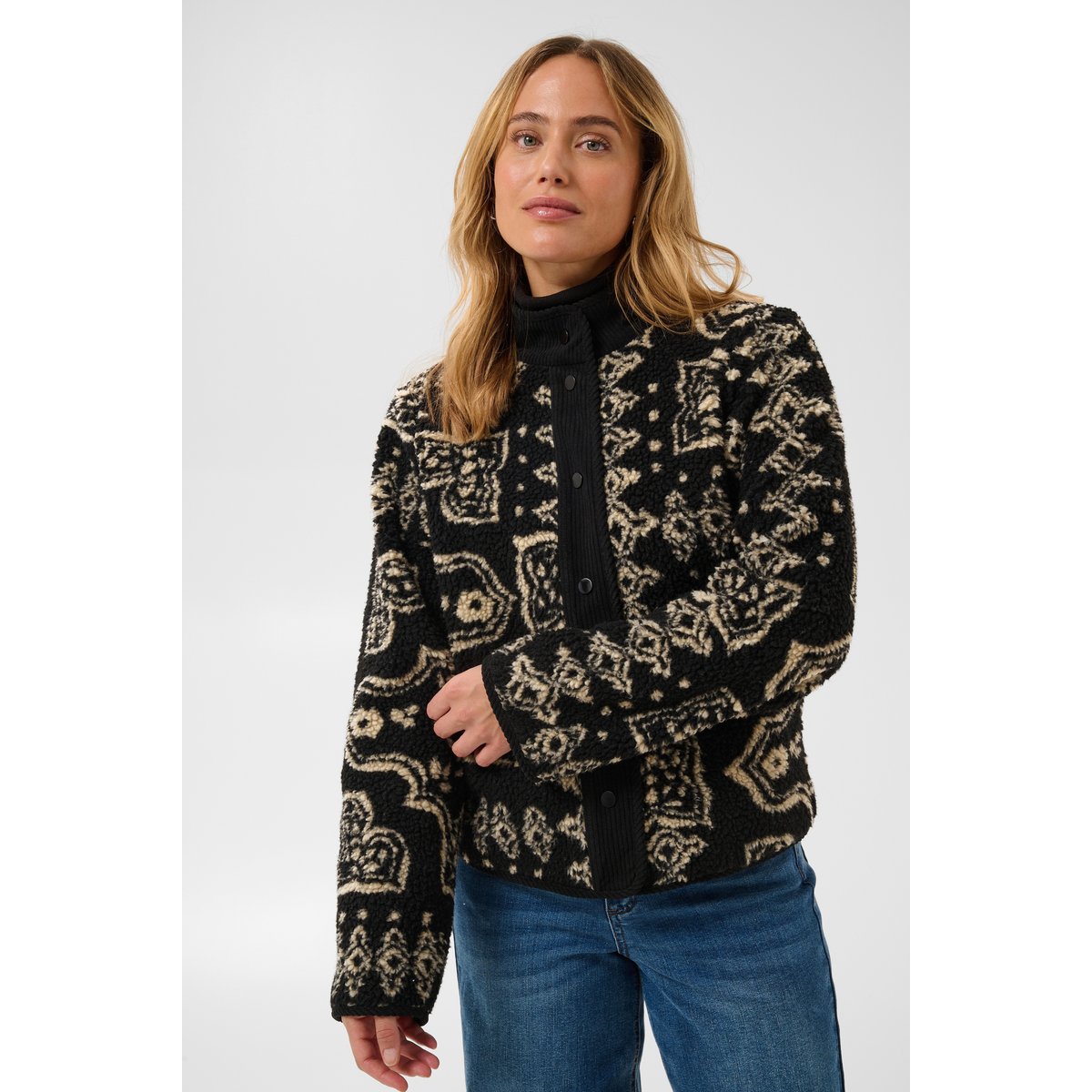 Manteau noir meteorite w. graphic print, KAFFE