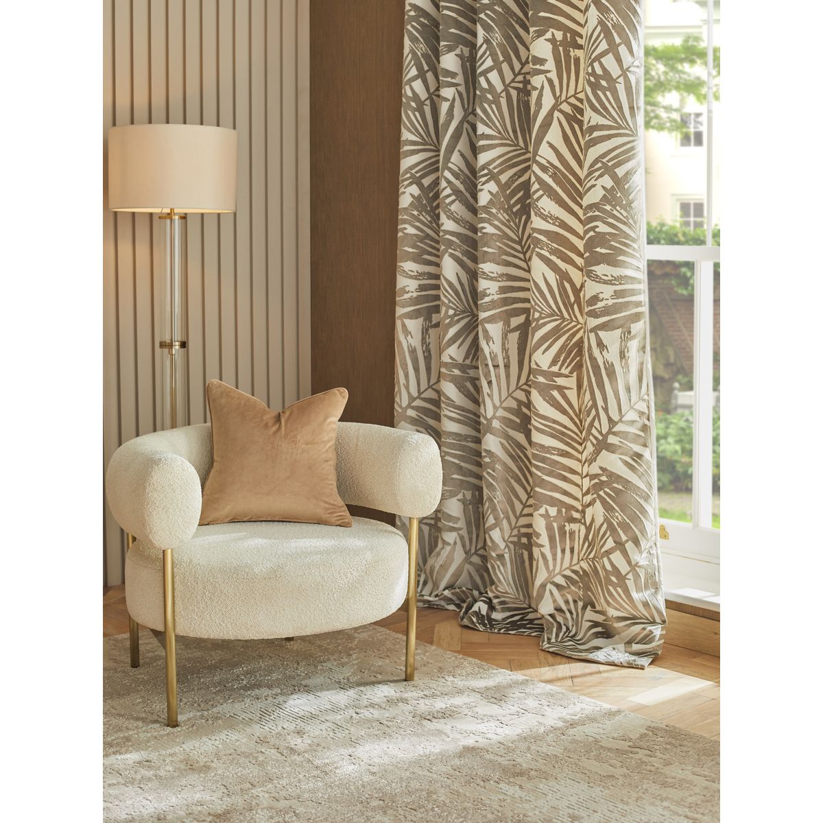 Rideaux doublés à œillets collection luxe champagne naturel, NEXT