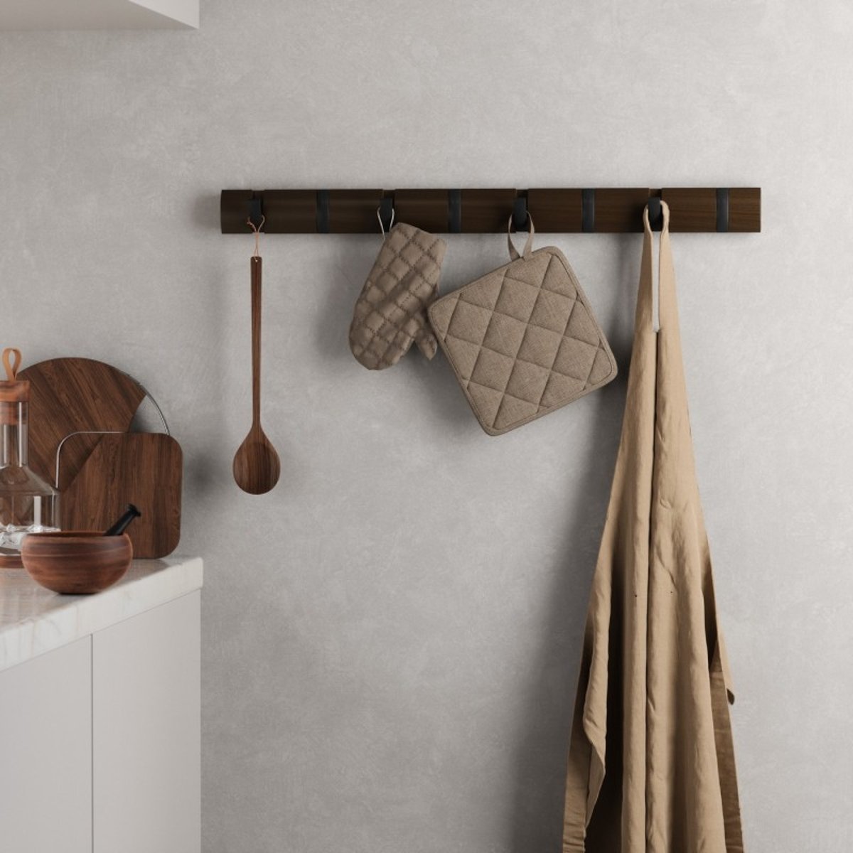 Portemanteau mural bois 8 patères FLIP bois foncé, UMBRA