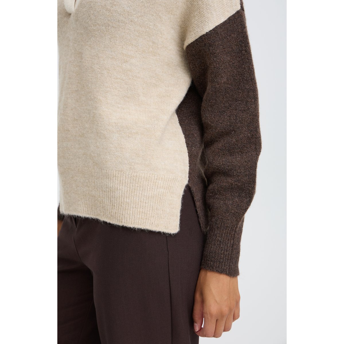 Á manches longues marron java mel. color black, B.YOUNG