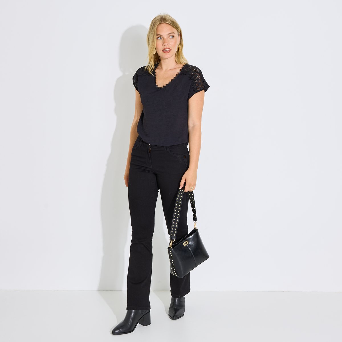 Blouse col V détails ajourés noir, GRAIN DE MALICE