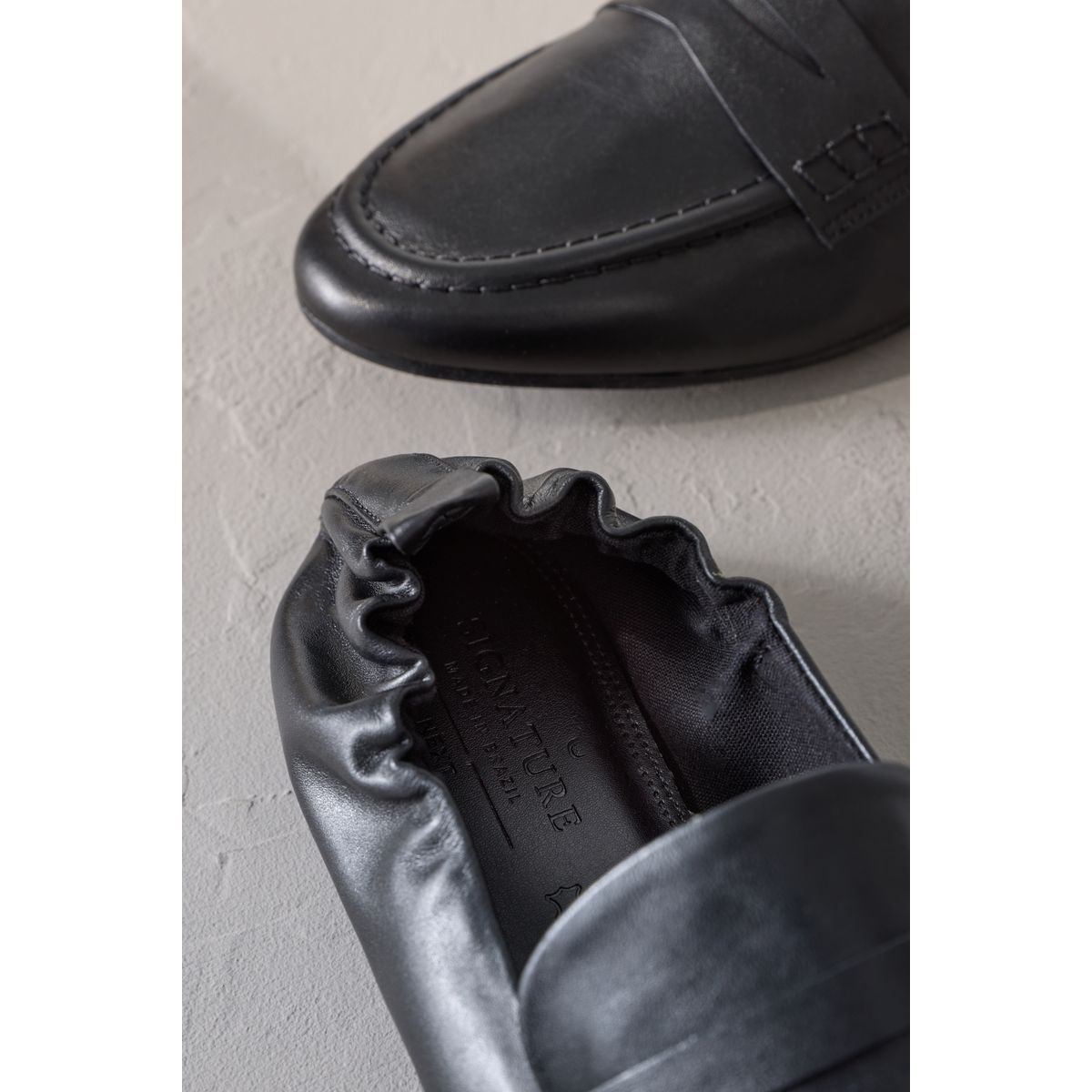 Mocassins à bout rond et arrière froncé noir, NEXT