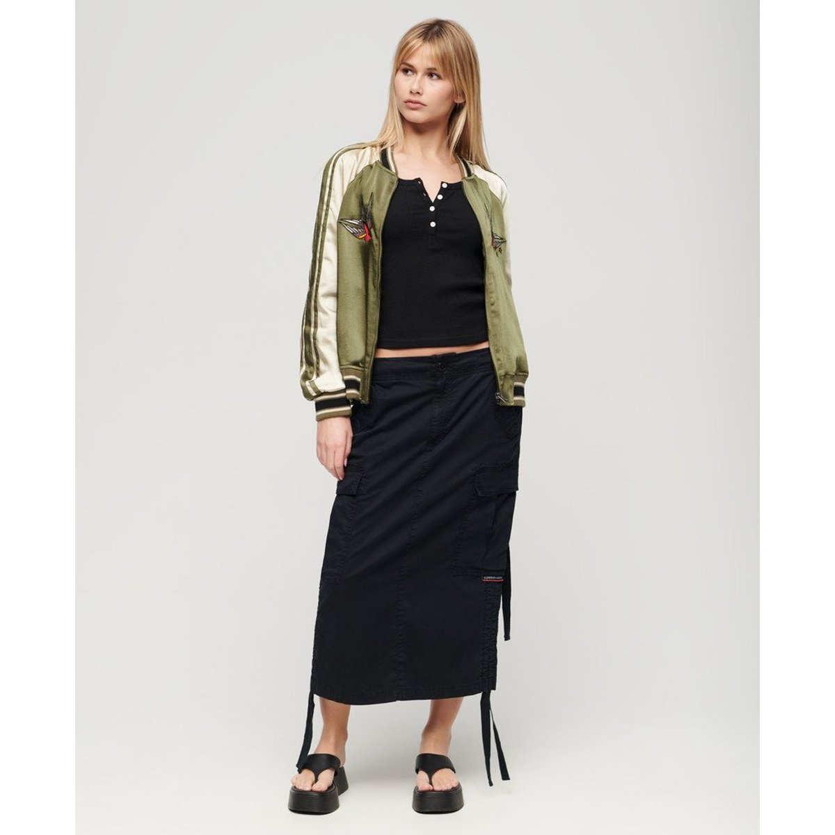 Jupe mi-longue cargo noir délavé, SUPERDRY