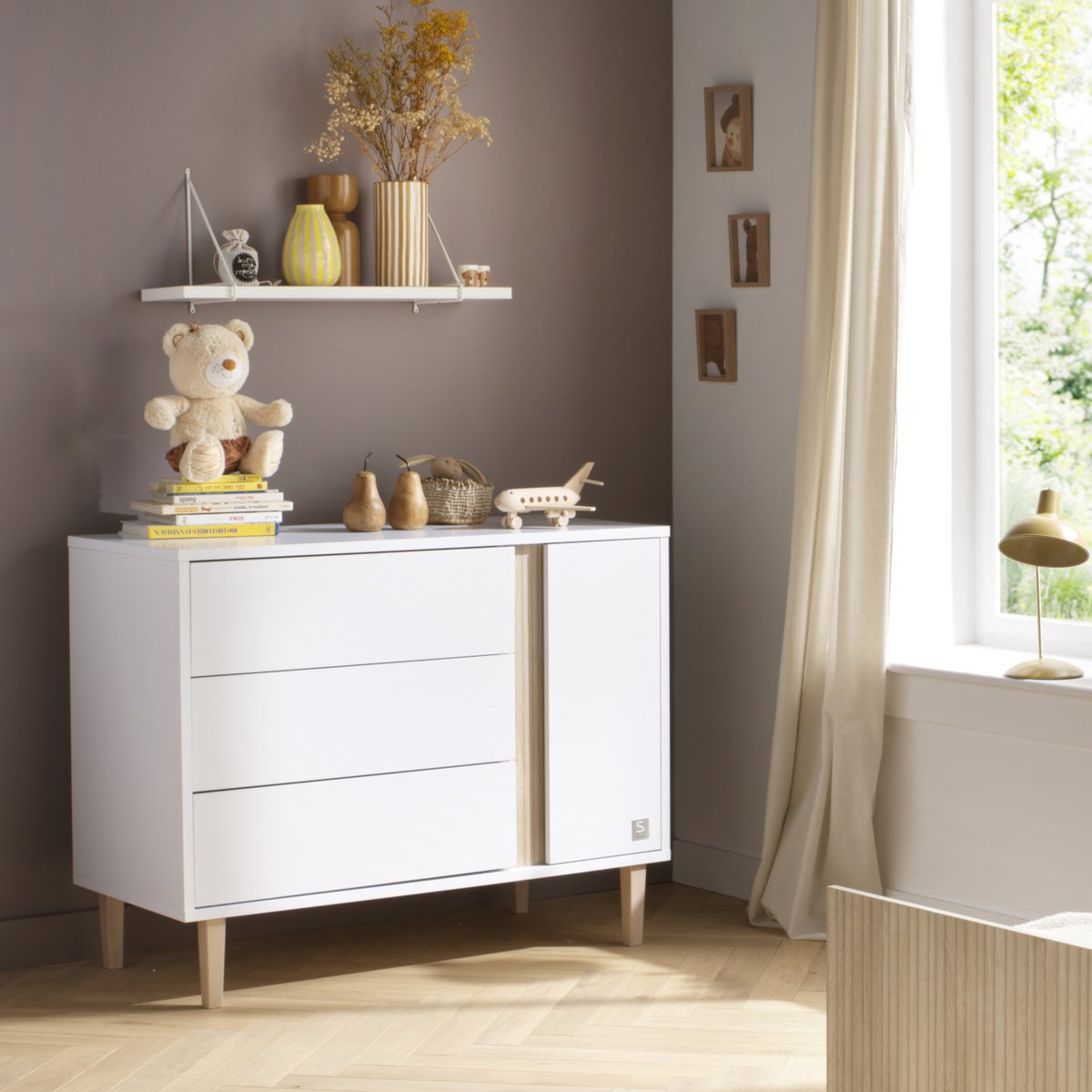 Chambre bébé, Lit évolutif et Commode à langer 3 tiroirs et 1 porte blanc, SAUTHON