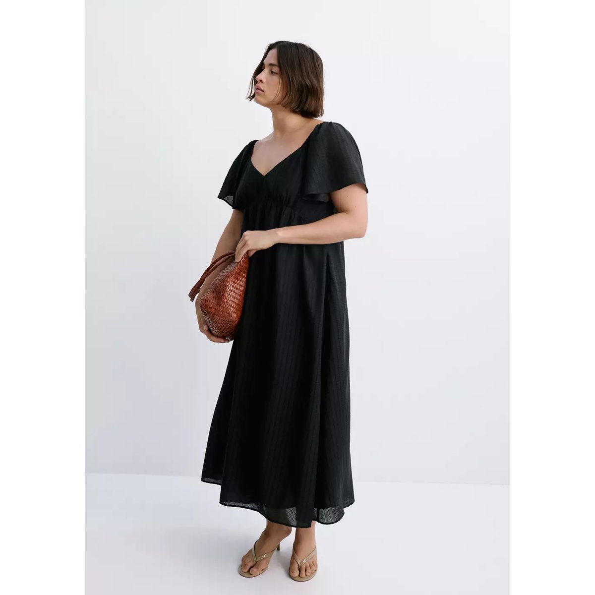 Robe texture avec détail froncé noir, MANGO