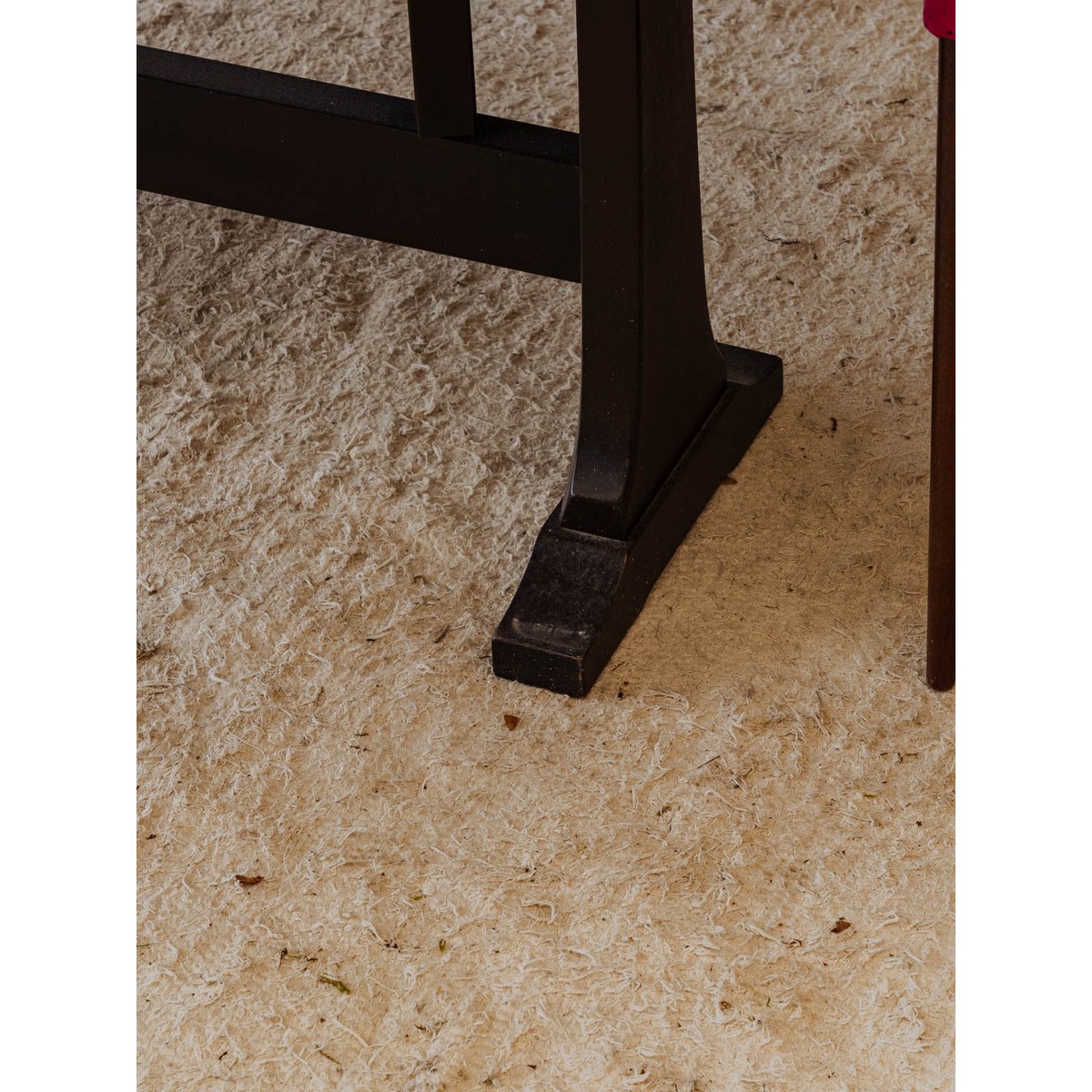 Table à manger en bois foncé Karla N°1307 - Bon état bois foncé, DEBONGOUT