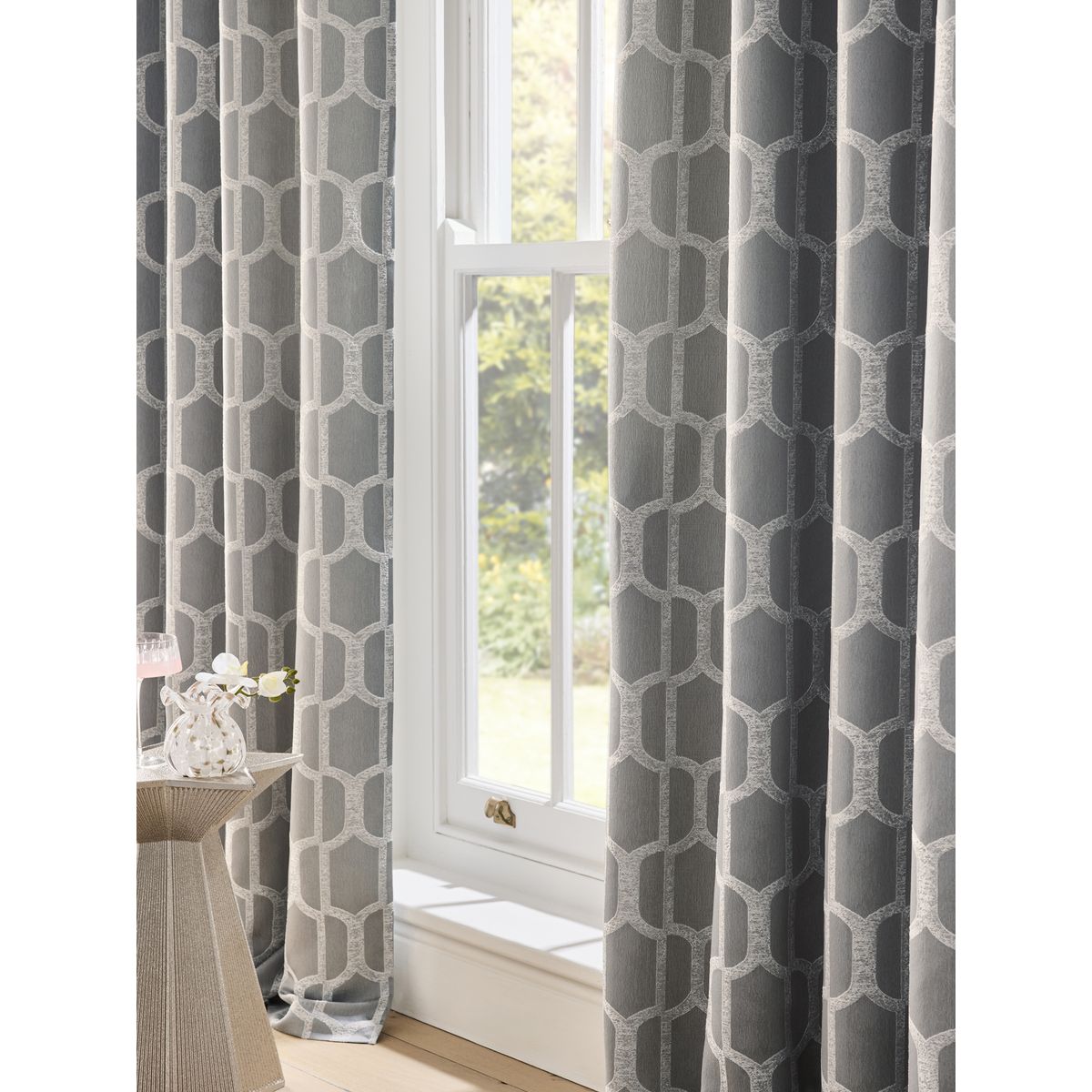 Rideaux à œillets en jacquard luxe evie gris argenté, NEXT