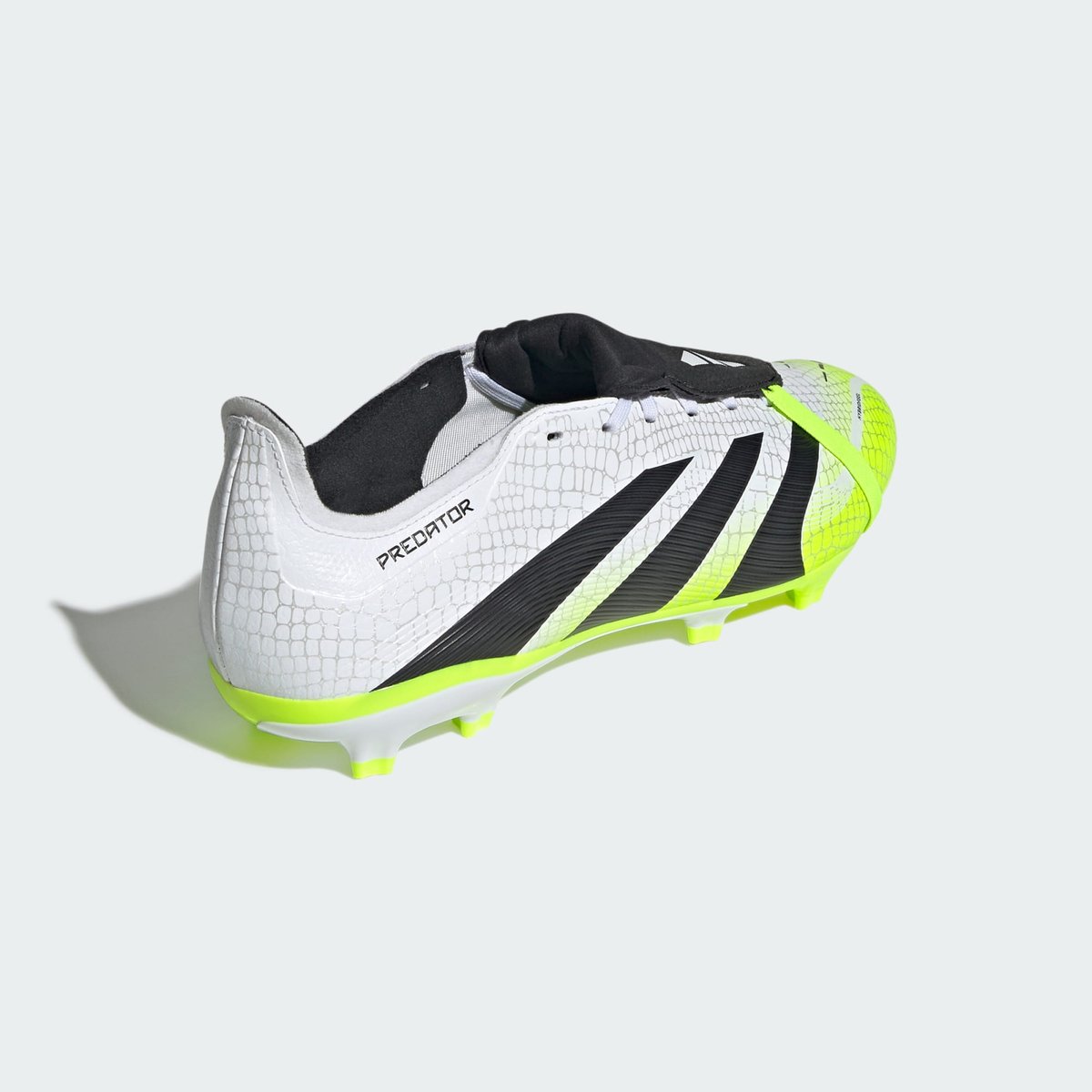 Chaussure Predator Languette Rabattable Terrain Souple / Multi-Surfaces Chaussure Predator Languette Rabattable Terrain Souple / Multi-Surfaces cloud white / core black / lucid lemon, adidas Performance
