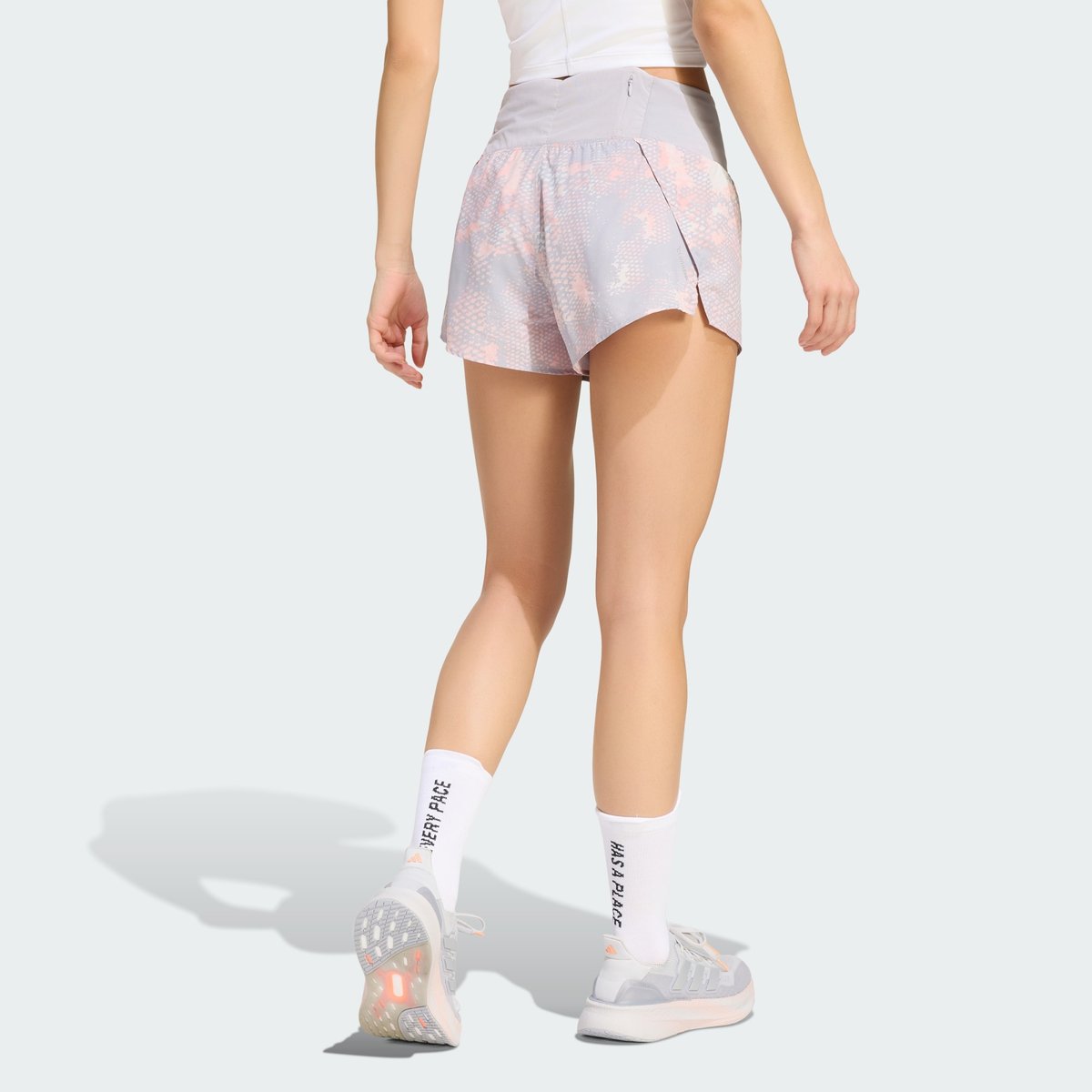 Short De Running Adi365 Animal Print Iconic Short De Running Adi365 Animal Print Iconic grey one / semi frozen turbo / glory grey, adidas Performance