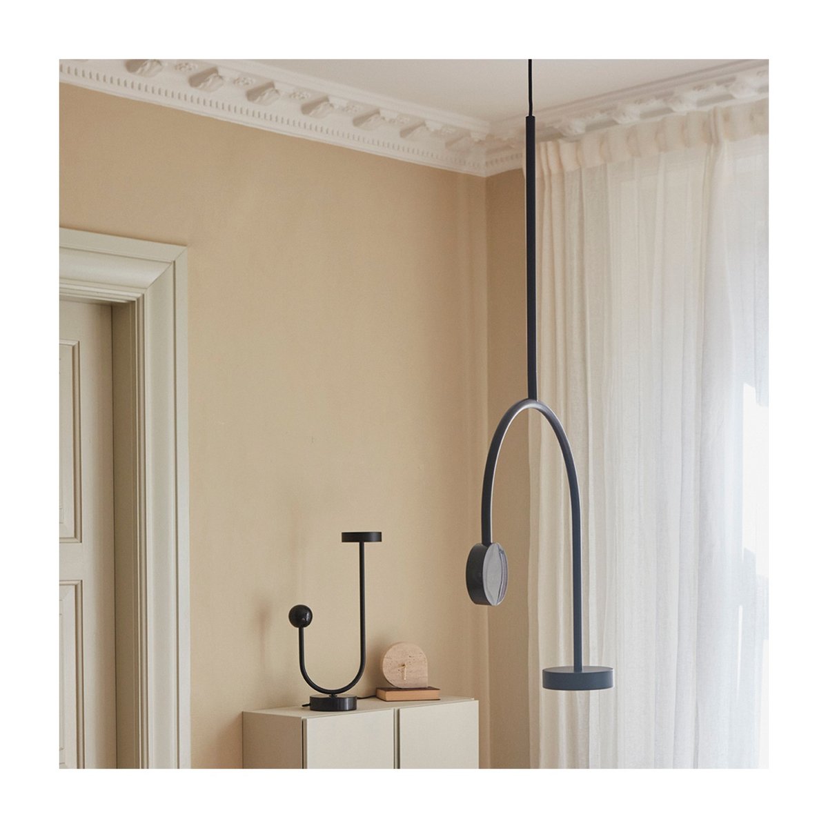 Suspension en Marbre Grasil noir, AYTM