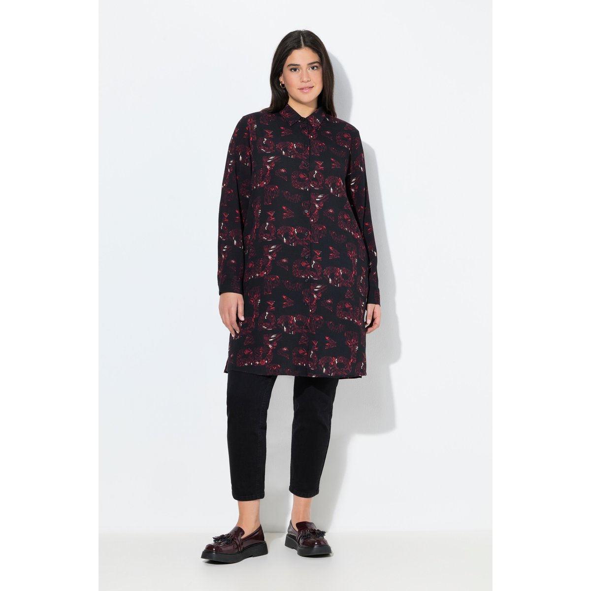Chemisier long évasé à col de chemise noir, ULLA POPKEN