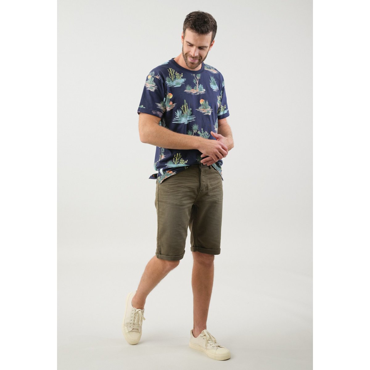 Bermuda à coupe slim BART khaki used, DEELUXE