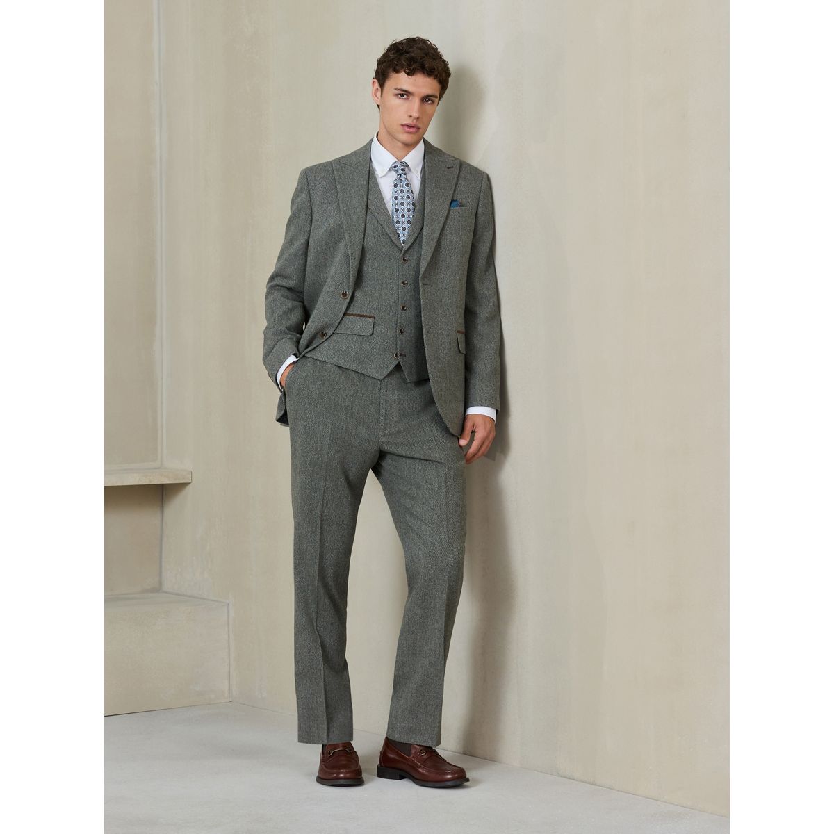 Gilet de costume standard en laine italienne vert sauge, NEXT