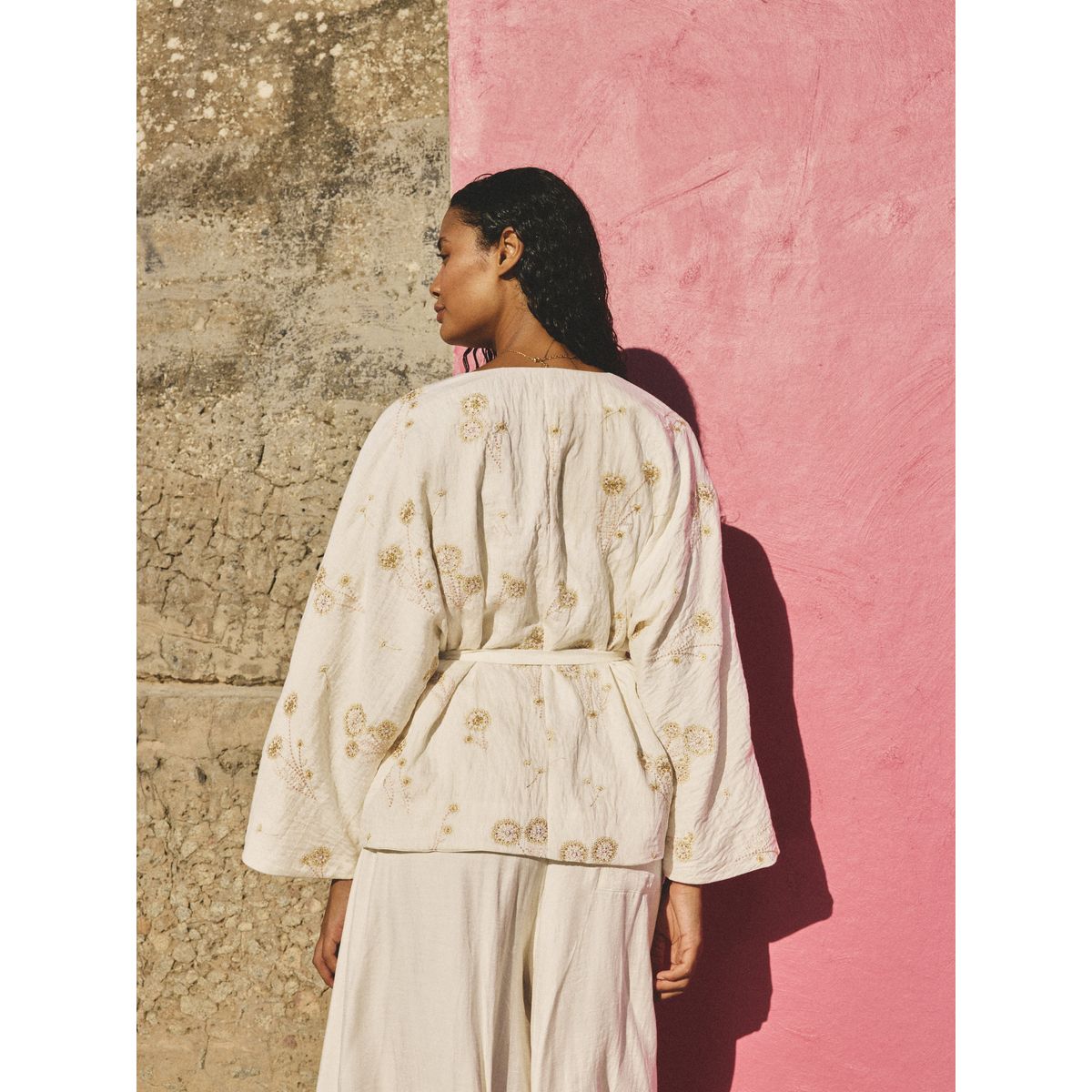 Tunique nouée à la taille avec ornements écru à imprimé fleurs, NEXT