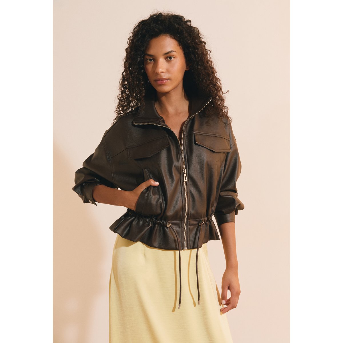 Blouson avec cordon à la taille VALERIAN PU chocolat, ETAM