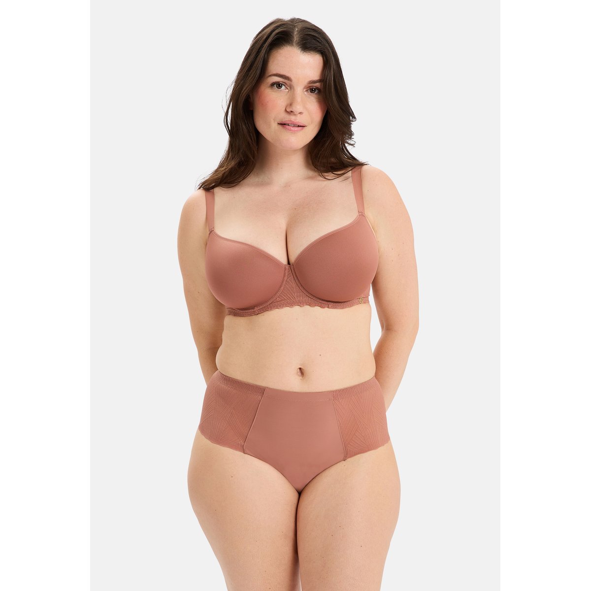 Soutien-gorge moulé DAILY SOFTNESS noisette, SANS COMPLEXE