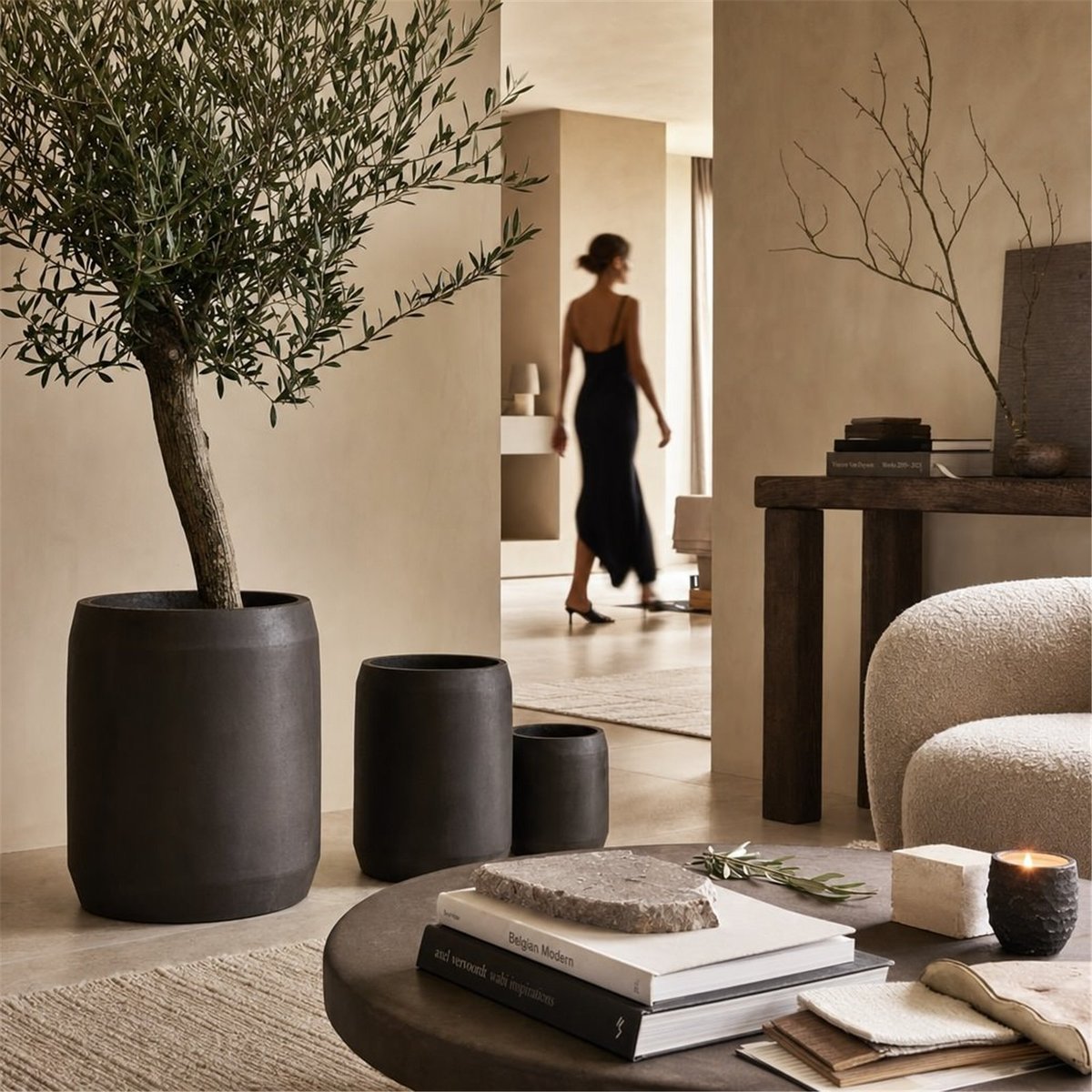 Cache-pot en ciment noir, RECOLLECTION