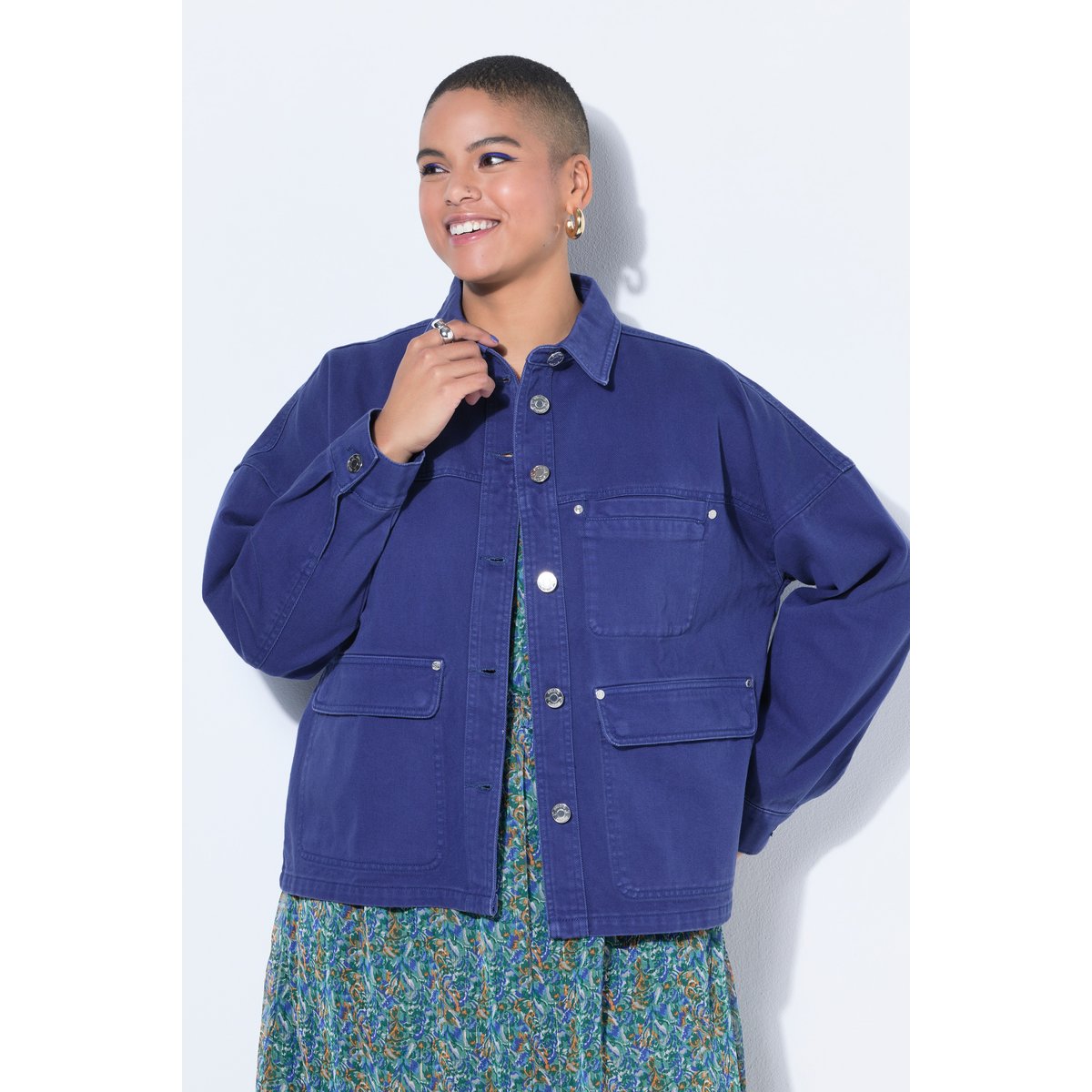 Chemisier en jean oversize, 3 poches bleu pigeon, STUDIO UNTOLD