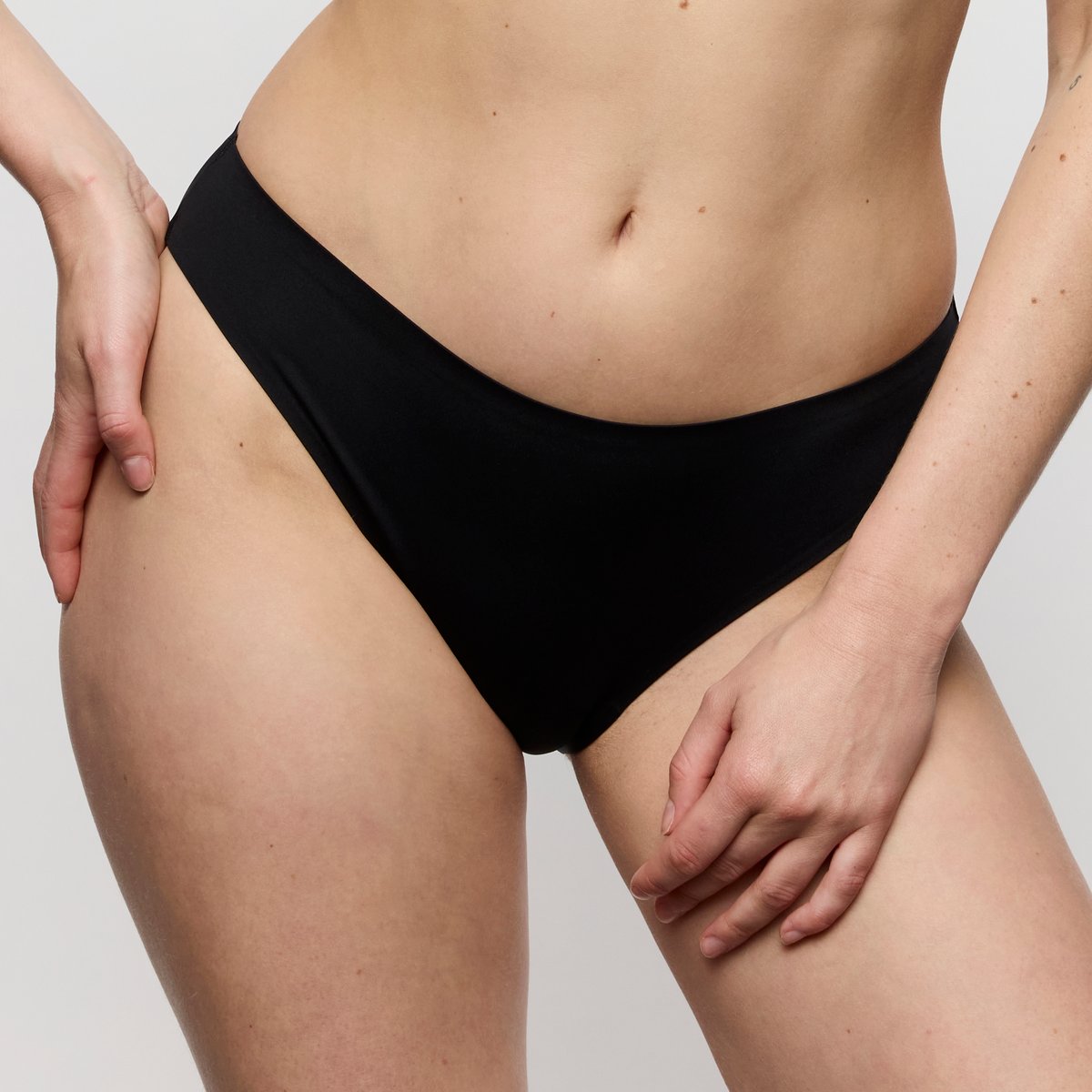 Slip brésilien SOFT STUDIO noir, MARIE JO