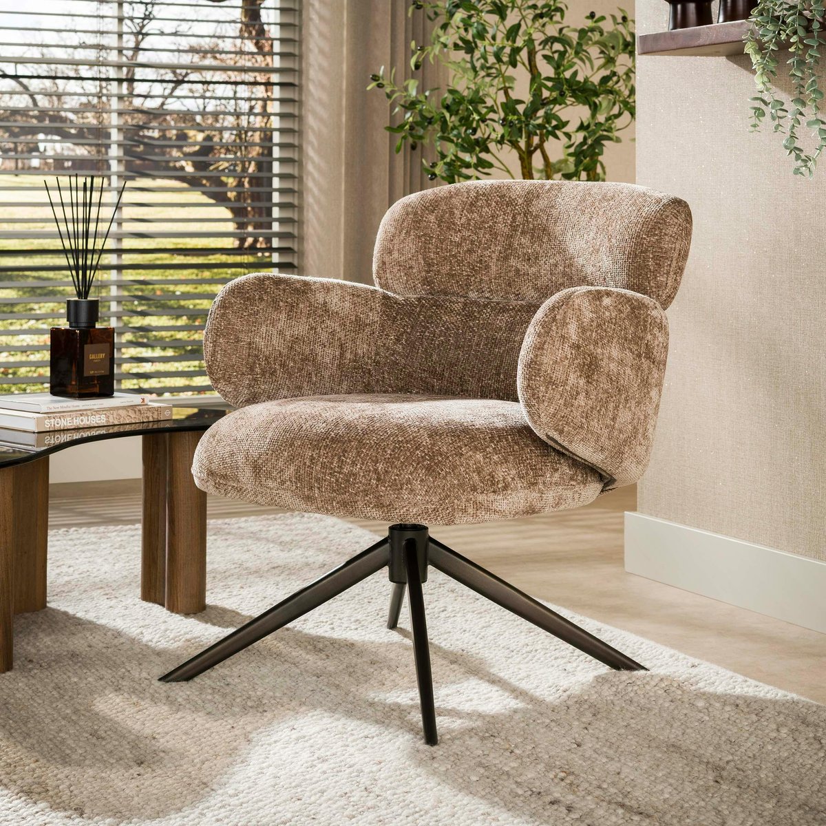 Fauteuil pivotant en tissu, retour automatique CREEK brun, PIER IMPORT