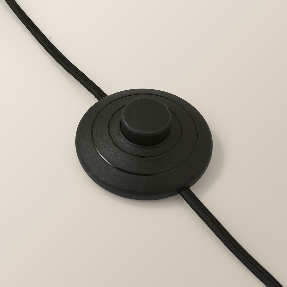 Max Bobble Floor Lamp with Fabric Drum Shade in Matte Black natural, SO'HOME