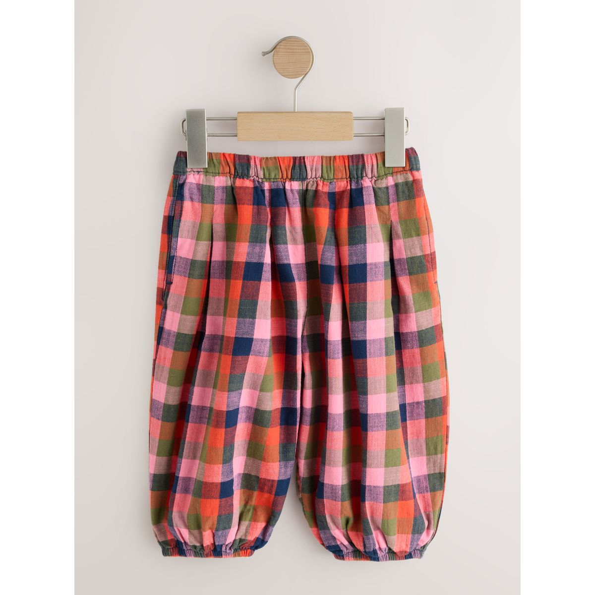 Pantalon style sarouel motifs roses et bleu marine multicolores, NEXT
