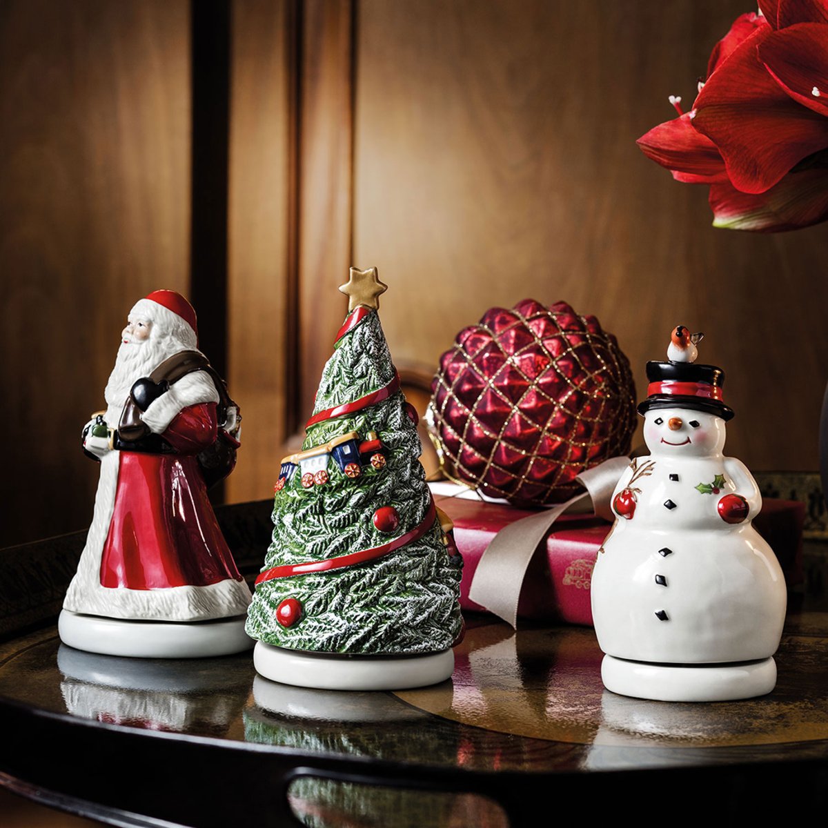 Père Noël, Tournant NOSTALGIC MELODY rouge, VILLEROY & BOCH