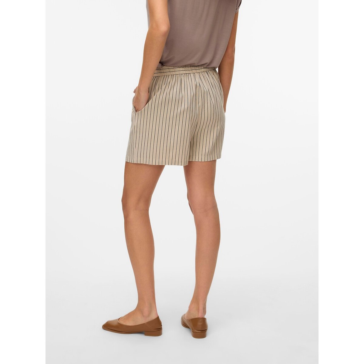 Short rayé ecru/noir, VERO MODA