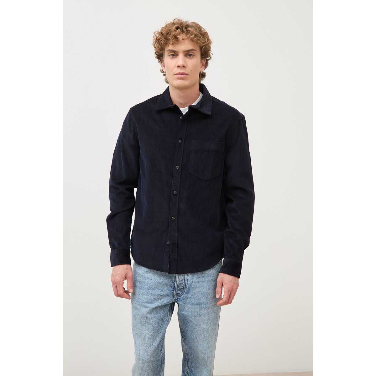 Chemise col classique en velours bleu marine, BONOBO