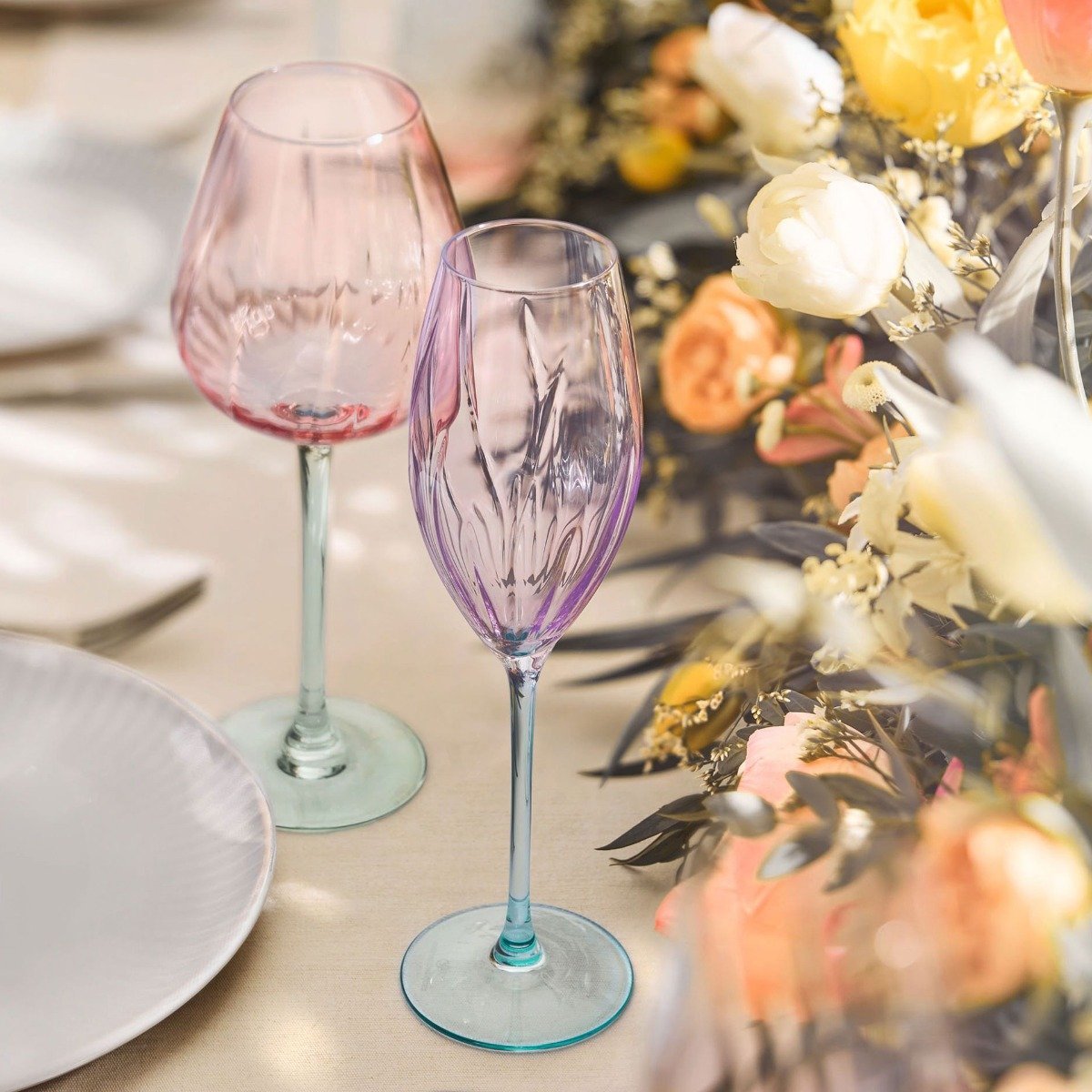 4 verres à pied colorés 47cl -SWIRLY SPRING multicolore, CRISTAL D ARQUES