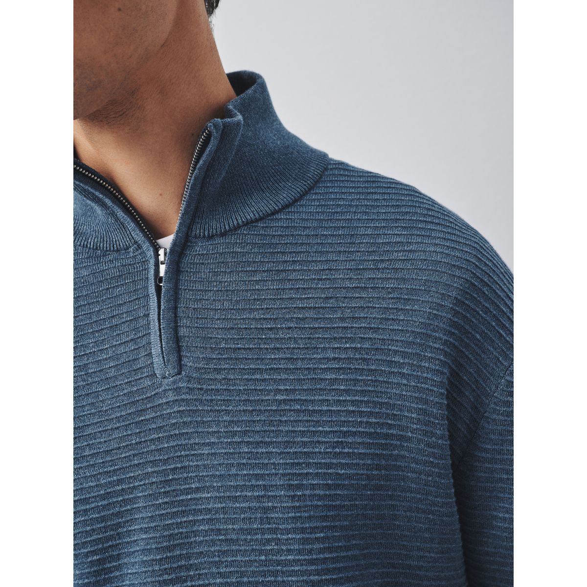 Pull texturé à col zippé bleu, NEXT